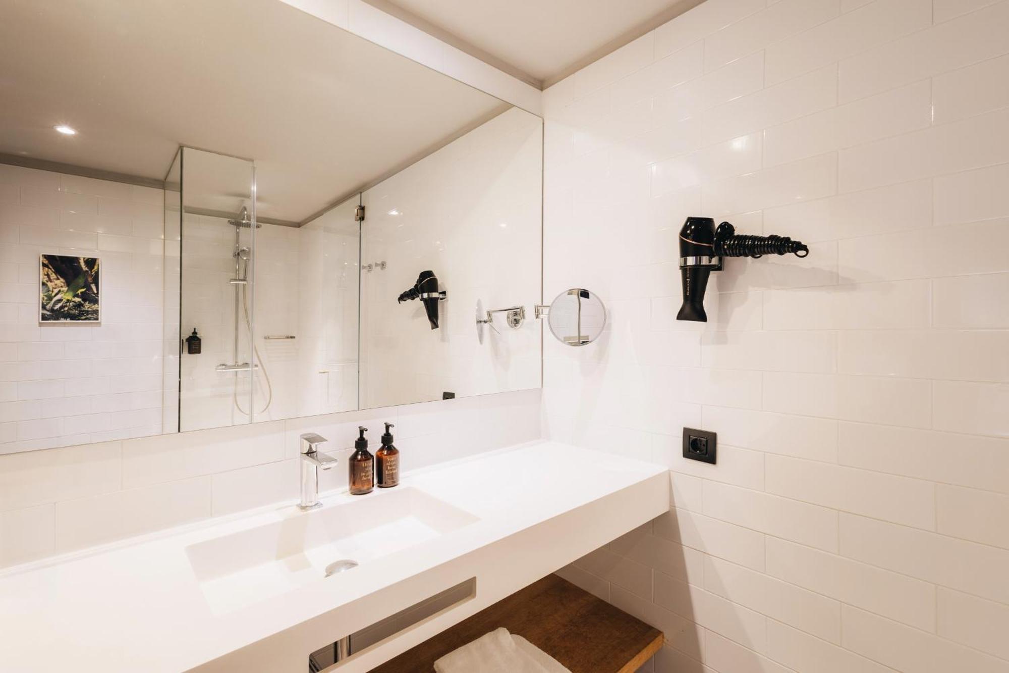 Double Interior Room