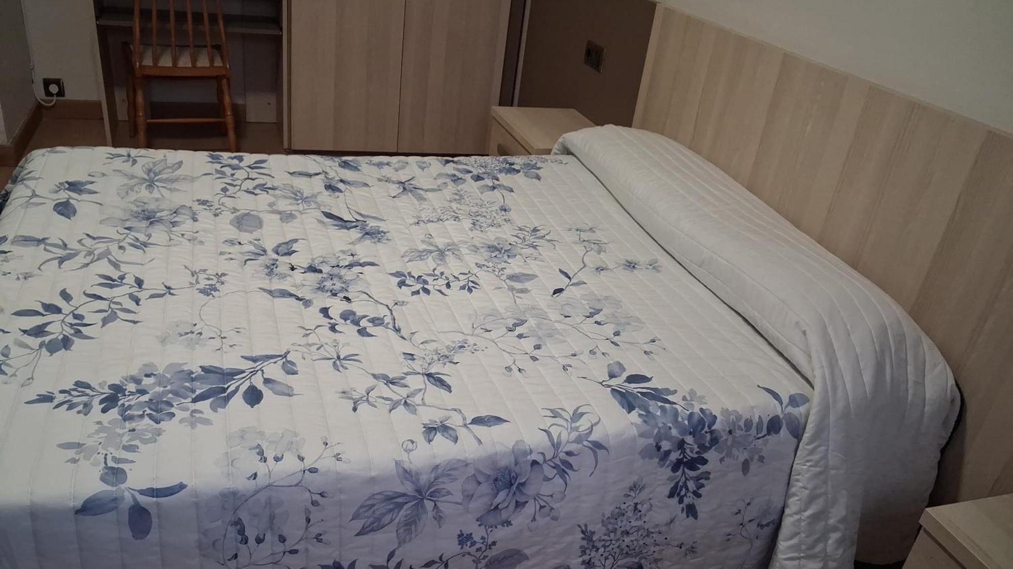 Single Room Private Bathroom