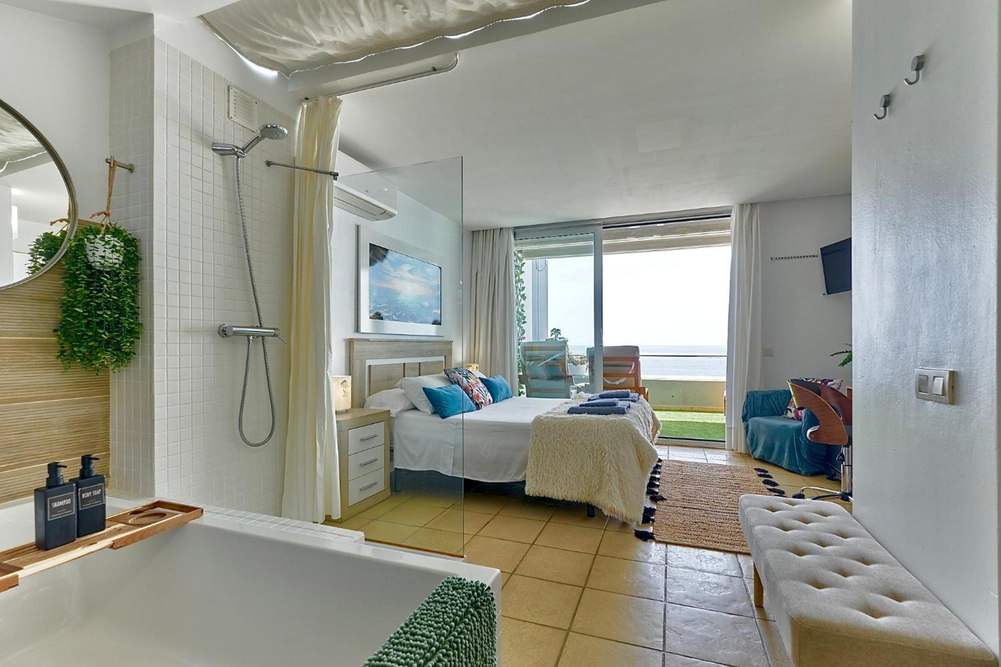 Deluxe Suite Sea View