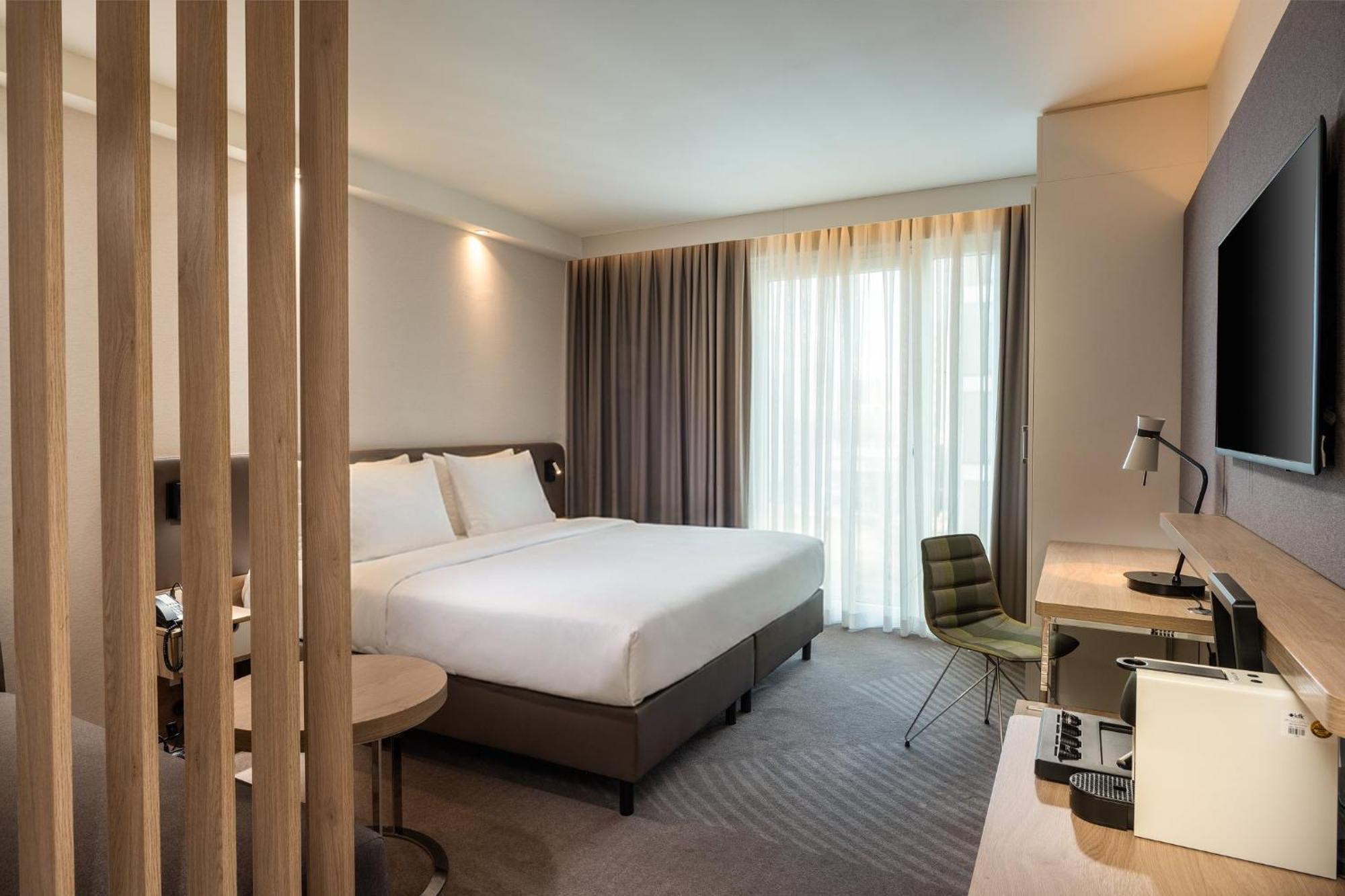 Premium King Room