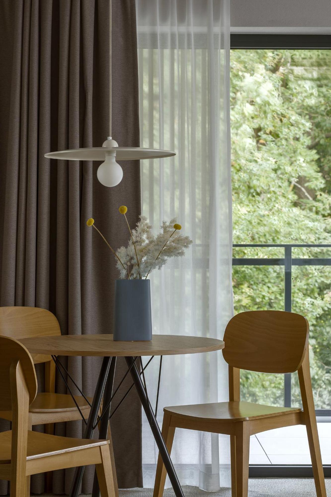 Premium Apartment kitchenette Forest Building