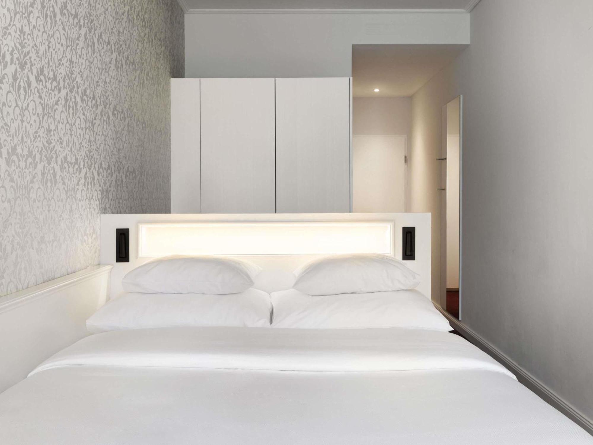 Classic Room Double Bed,1771694909:JPEG
