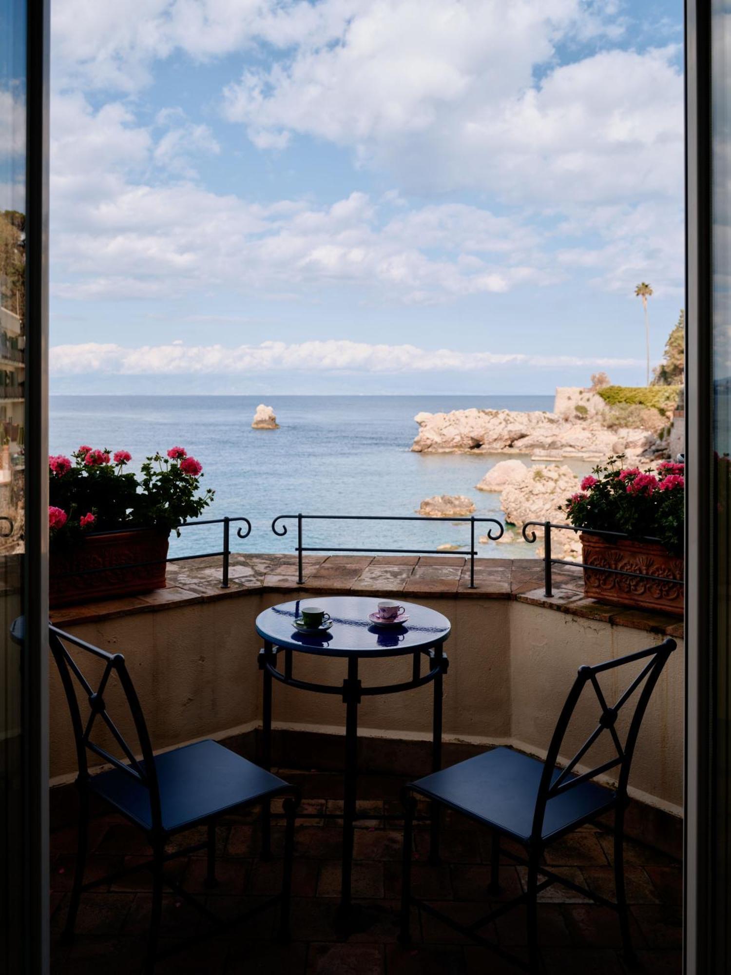 Superior Junior Suite Sea View Balcony
