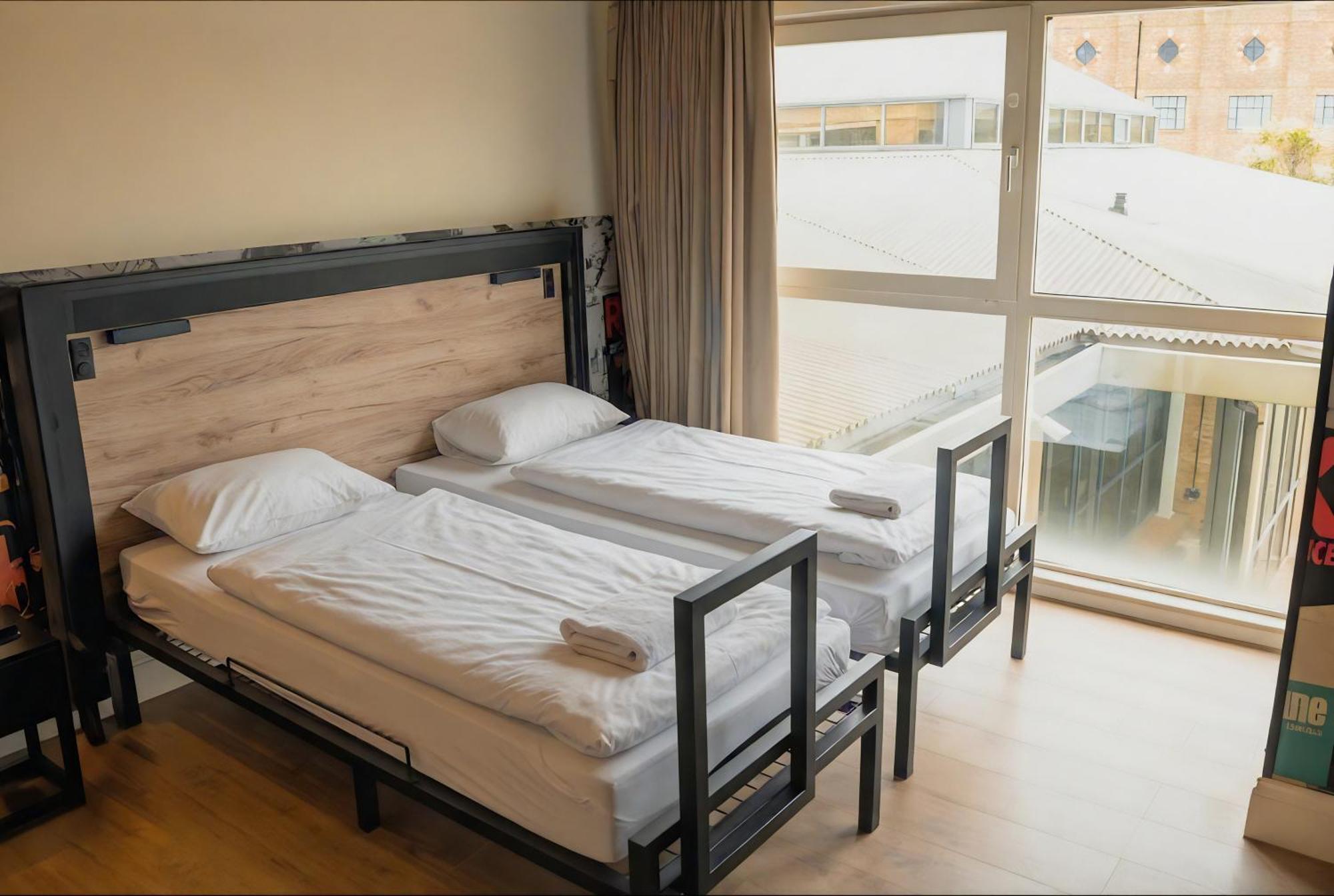 Twin Room,1770841214:JPEG