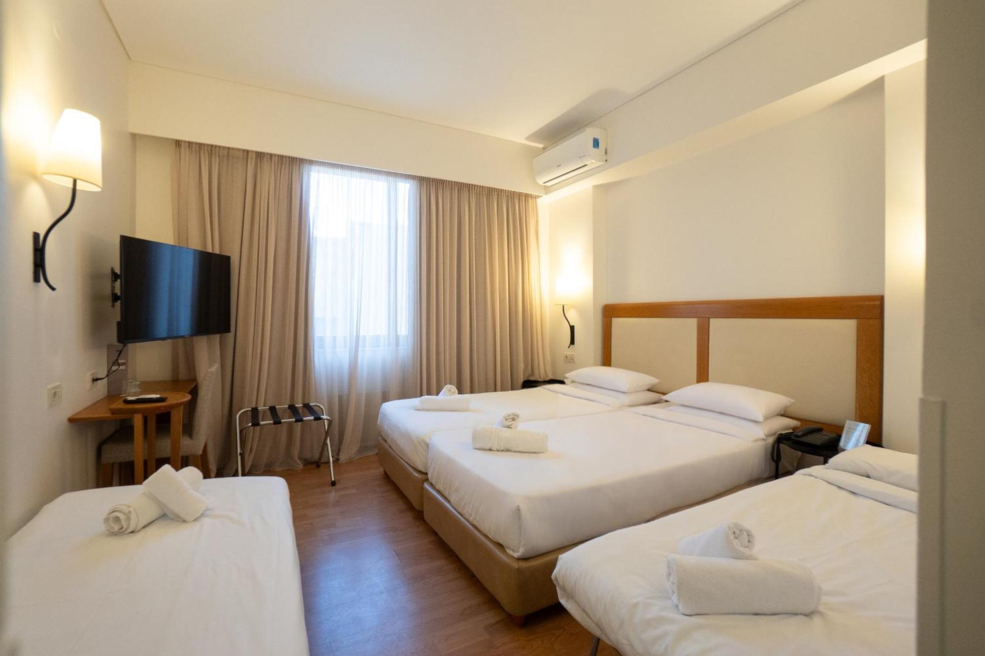 Triple Room Extra Rollway Bed