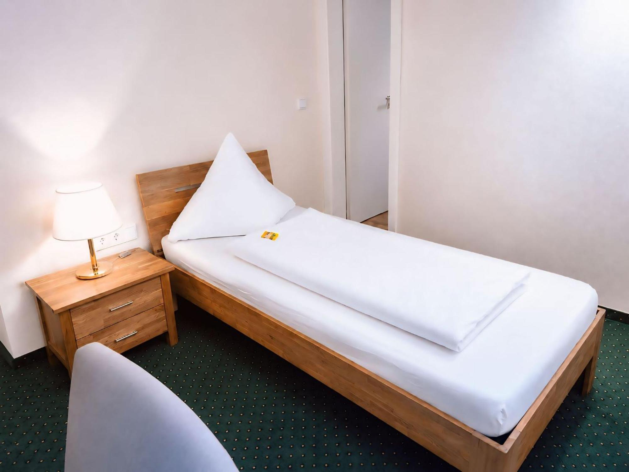 Comfort Single Room