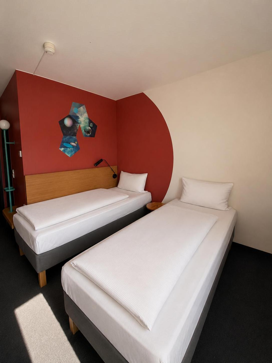 Standard Room Two Single Beds