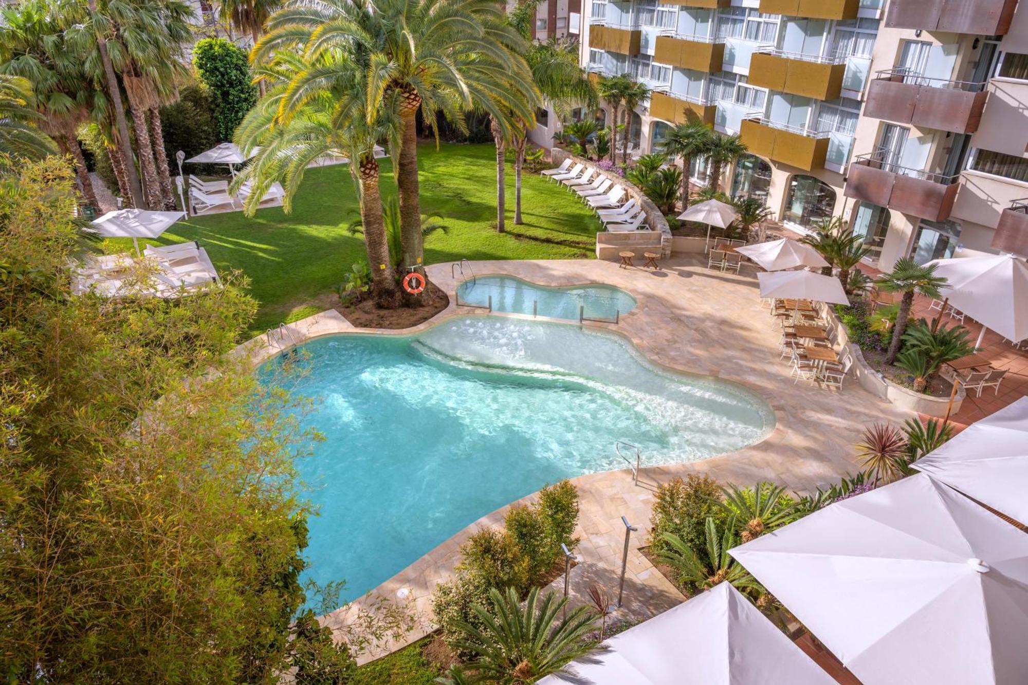 Superior Room Garden View