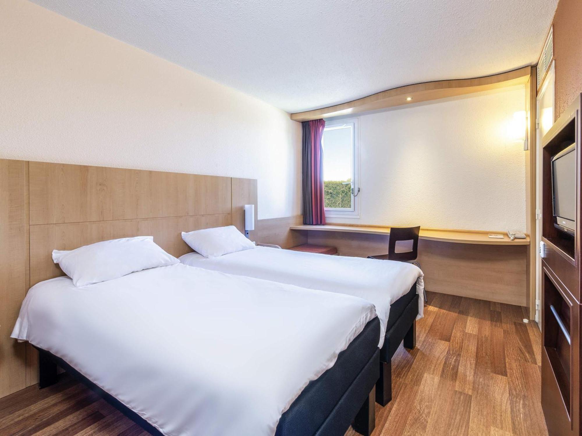 Standard Two Single Bed,1771526163:JPEG