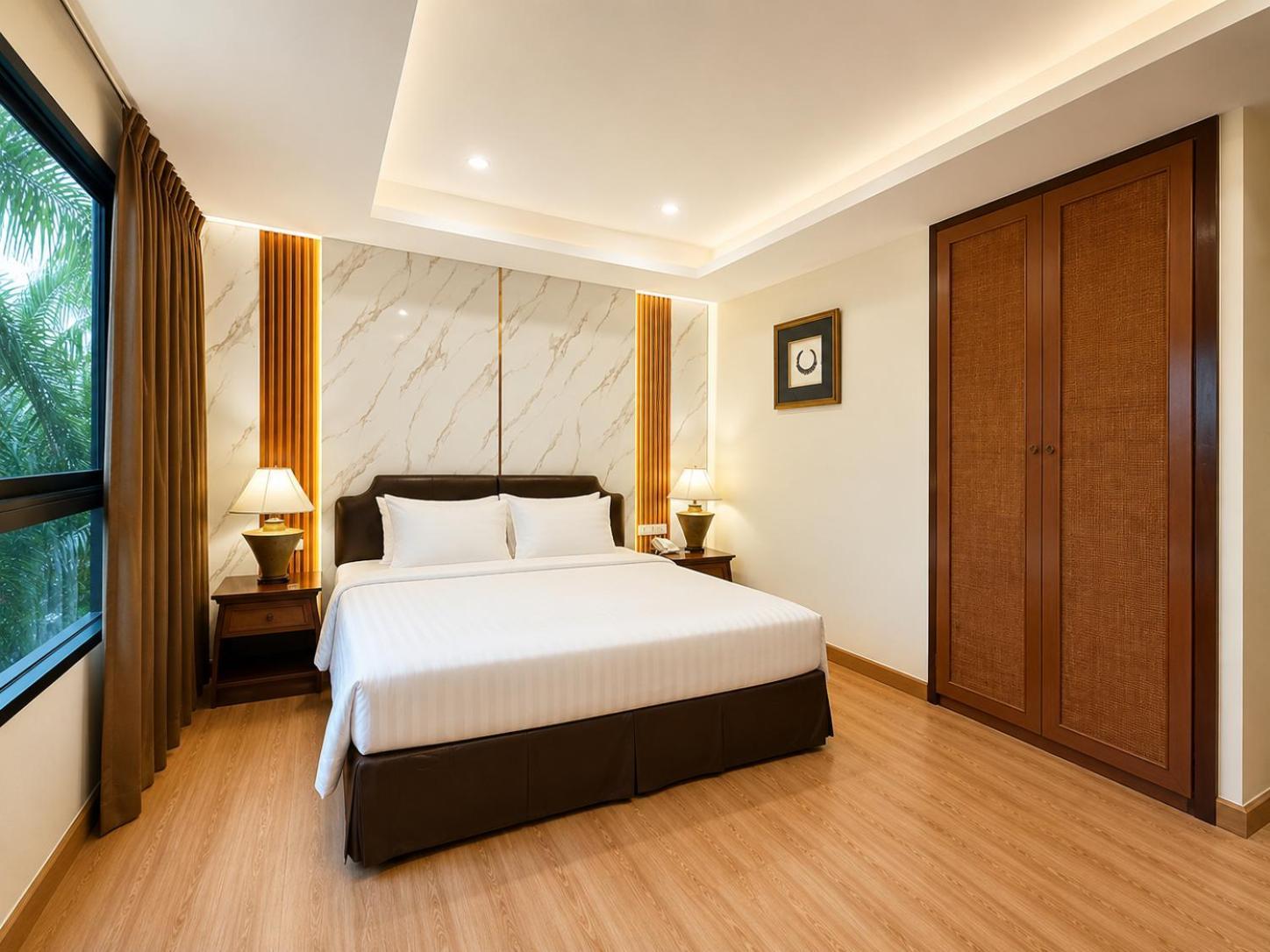 One-Bedroom Suite
