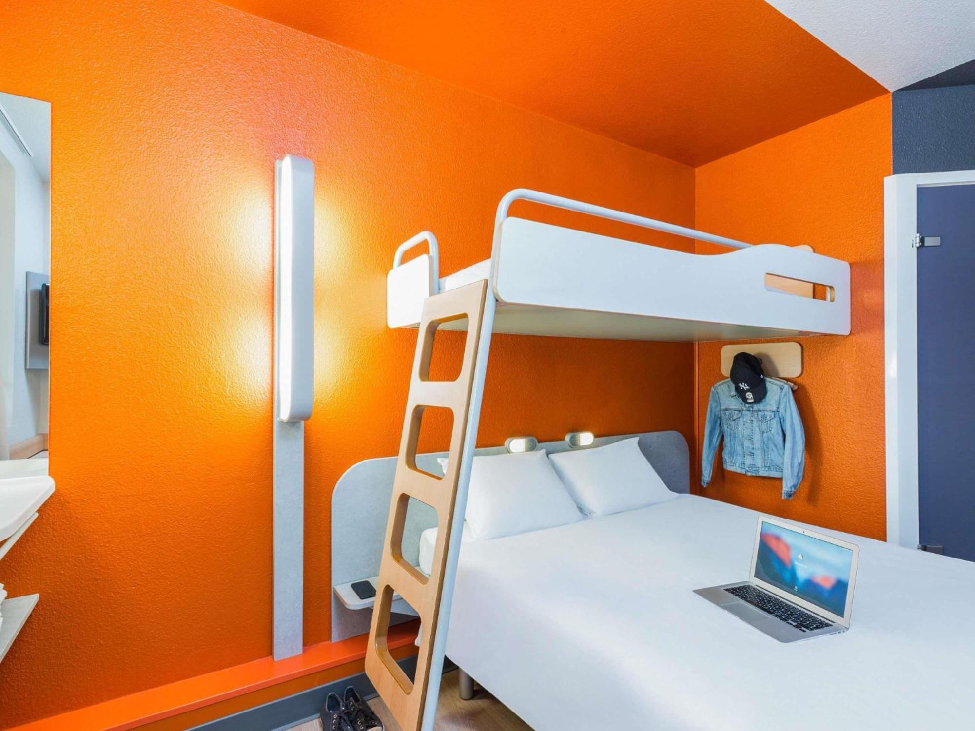 Triple Room One Double Bed One Bunk Bed