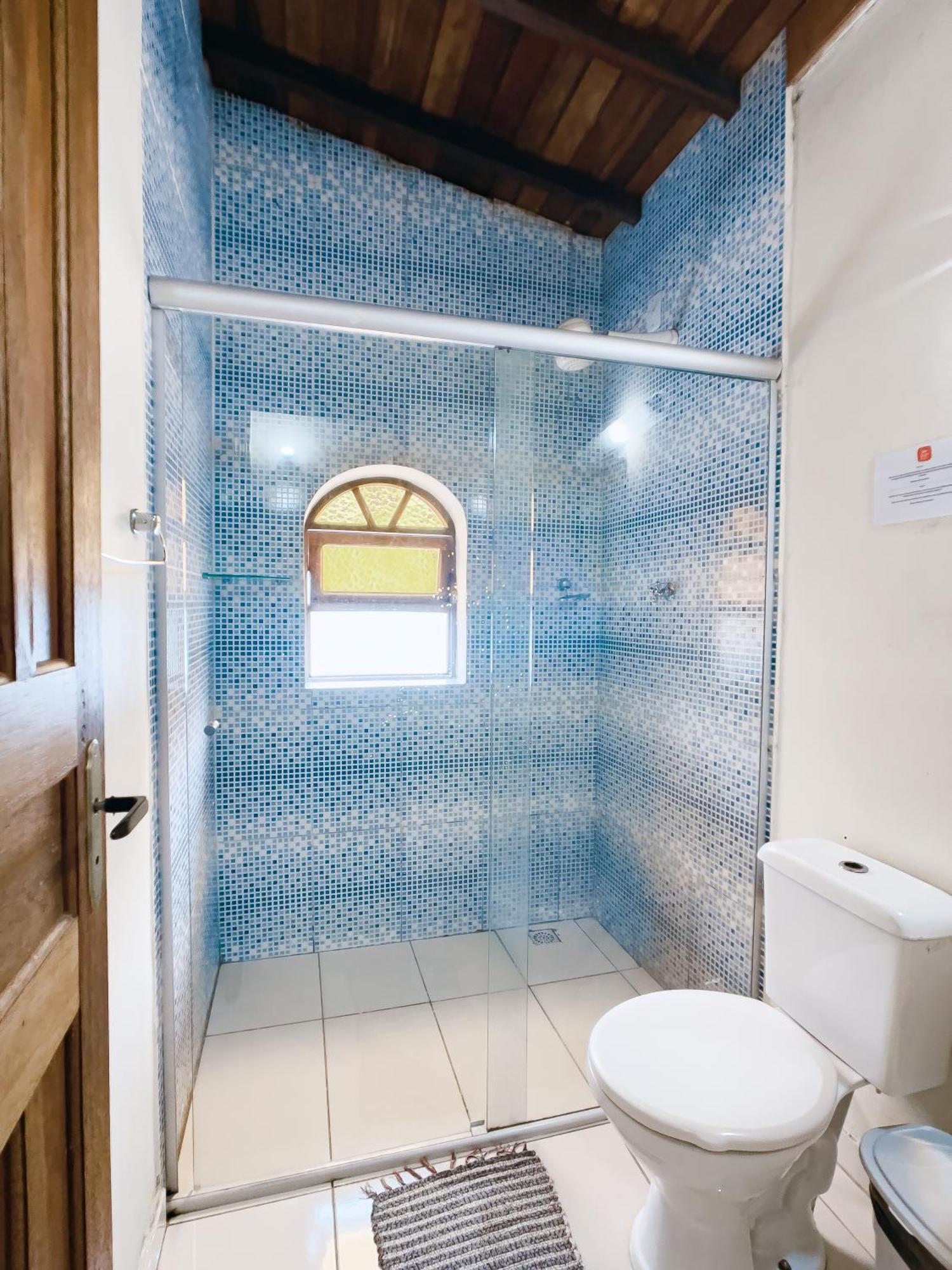 Family Room Private Bathroom