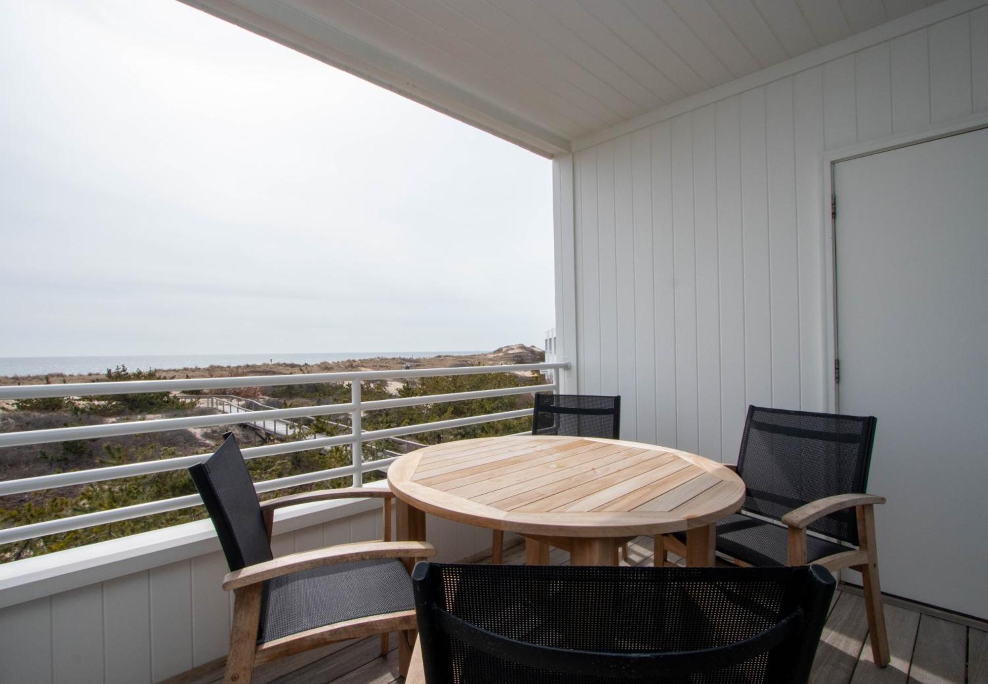 Two-Bedroom Apartment - Oceanfront