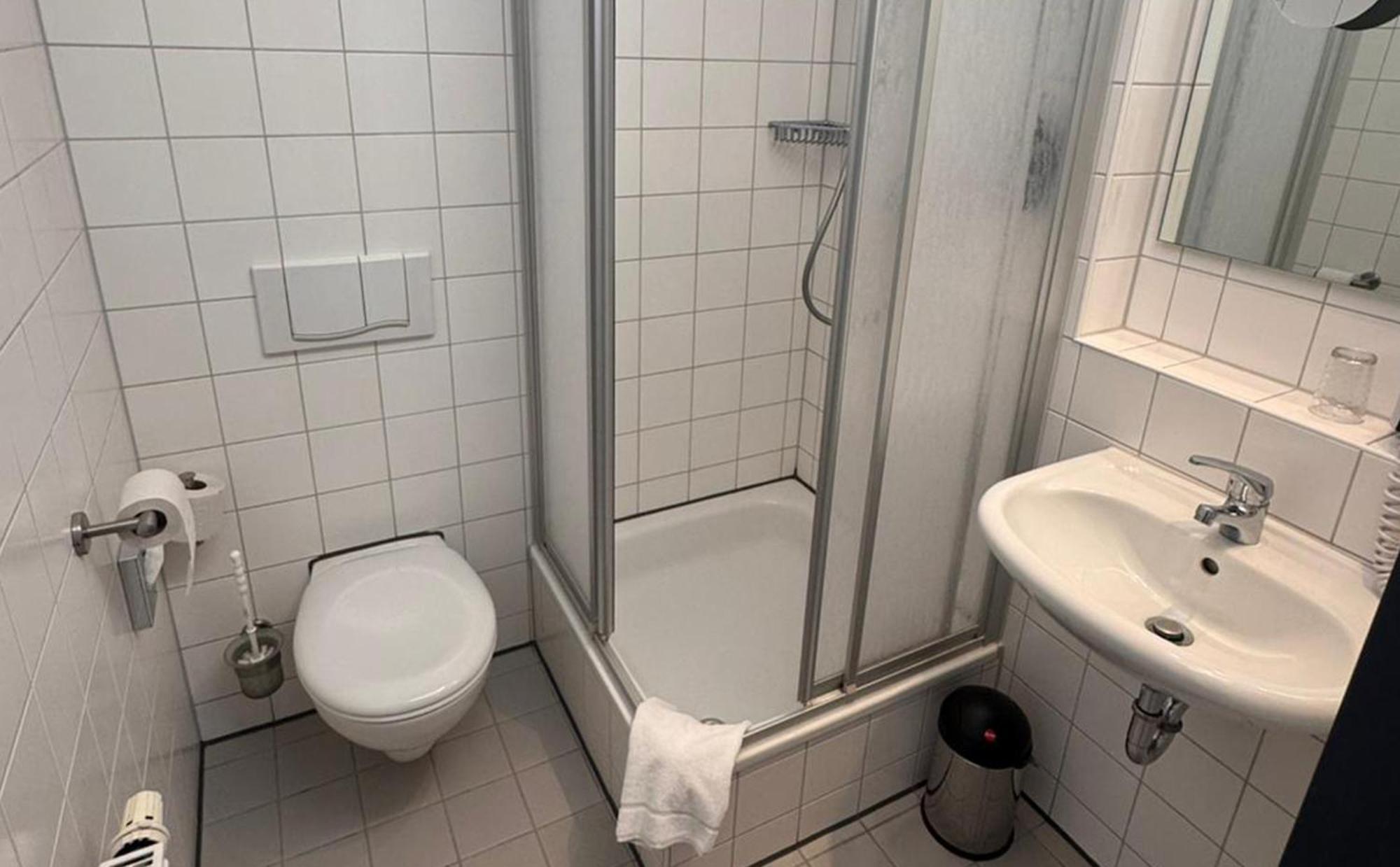 Standard Double Room,1770901150:JPEG