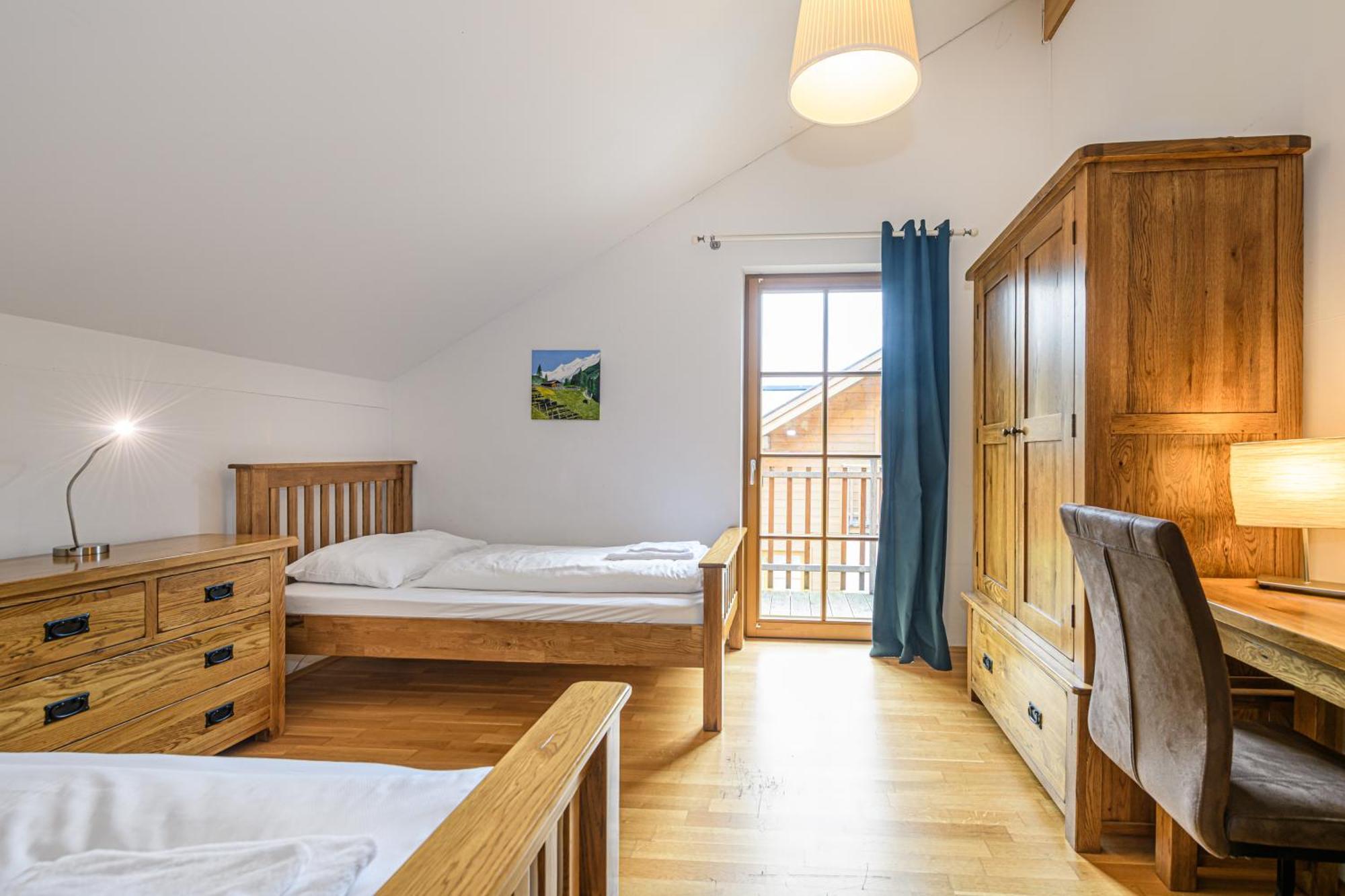 Four-Bedroom Apartment Sofa Bed
