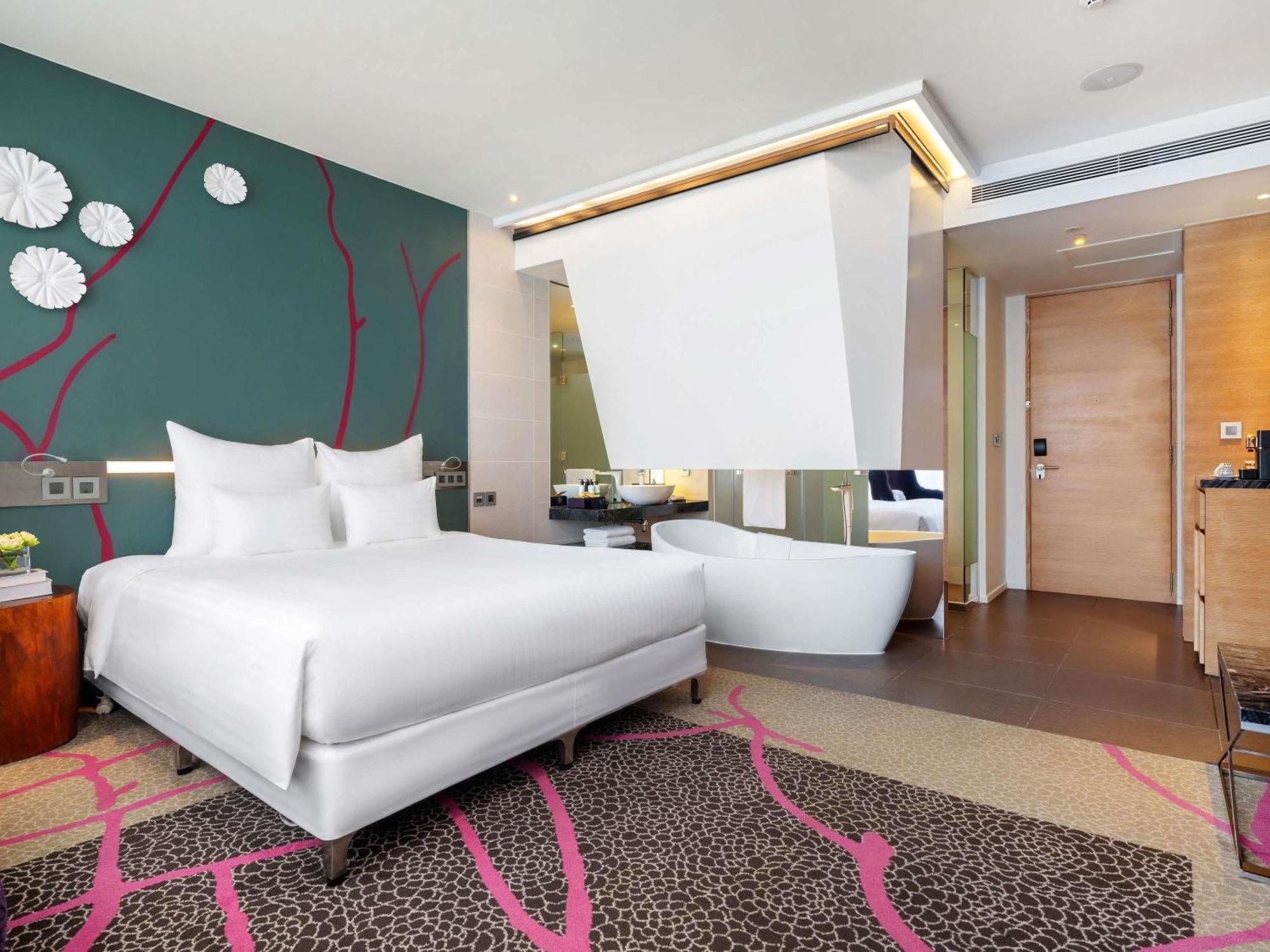 Executive King Room Executive Lounge Access