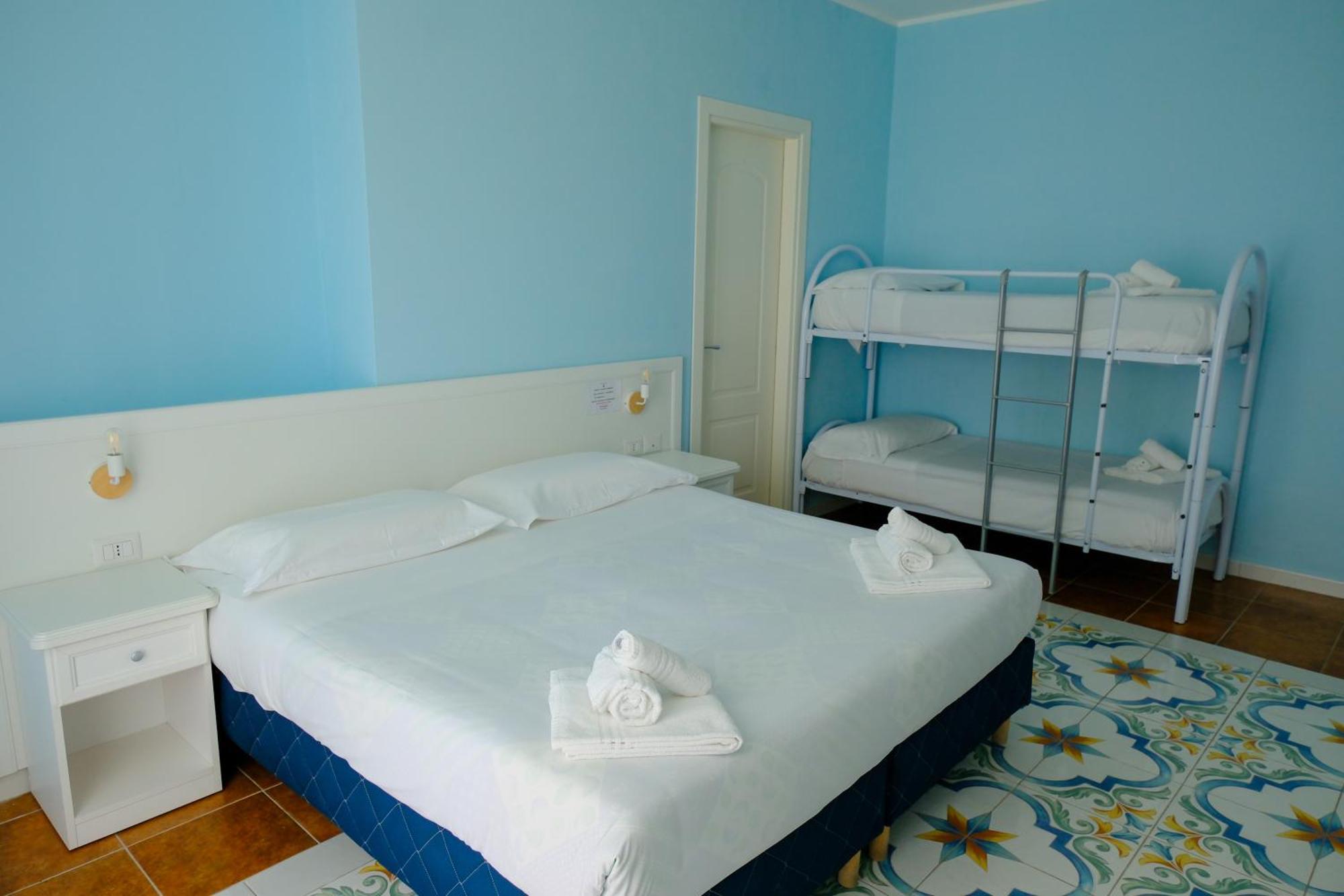Deluxe Quadruple Room