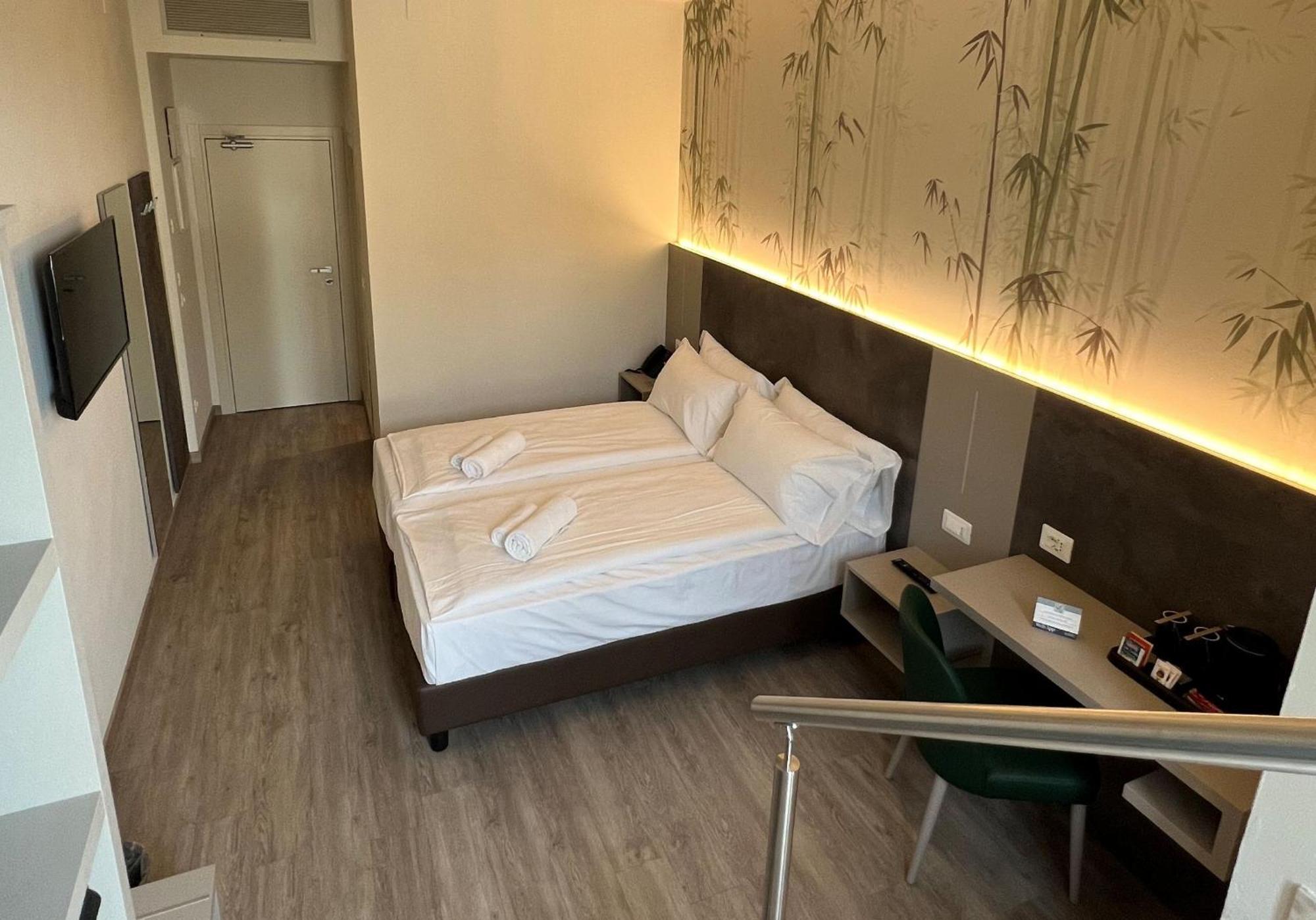 Superior Double or Twin Room,1770945495:JPEG