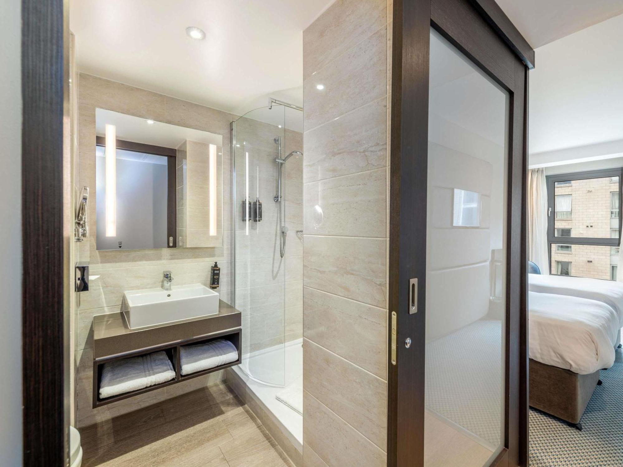 Privilege Room