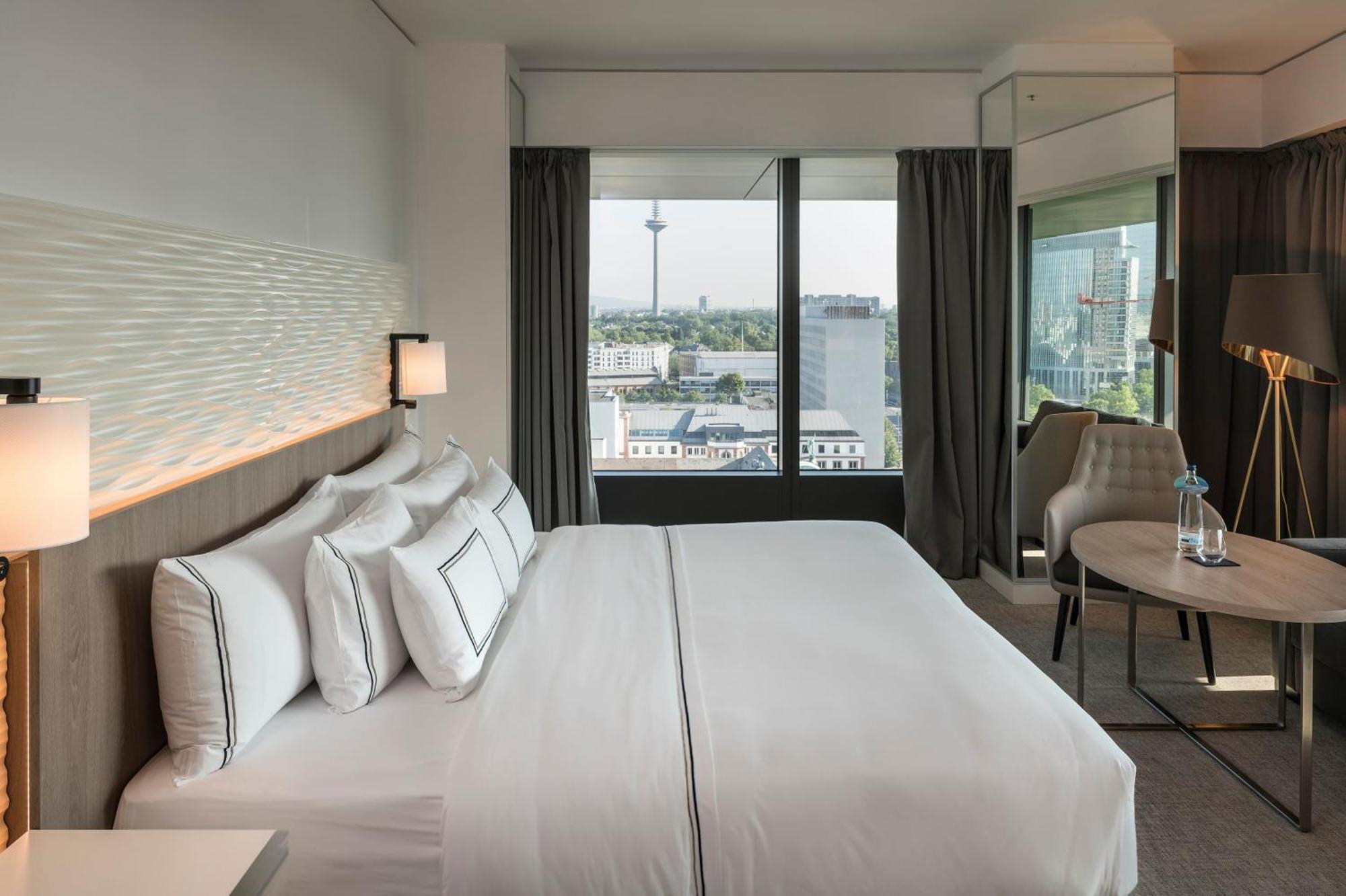 Junior Suite,1771231270:JPEG