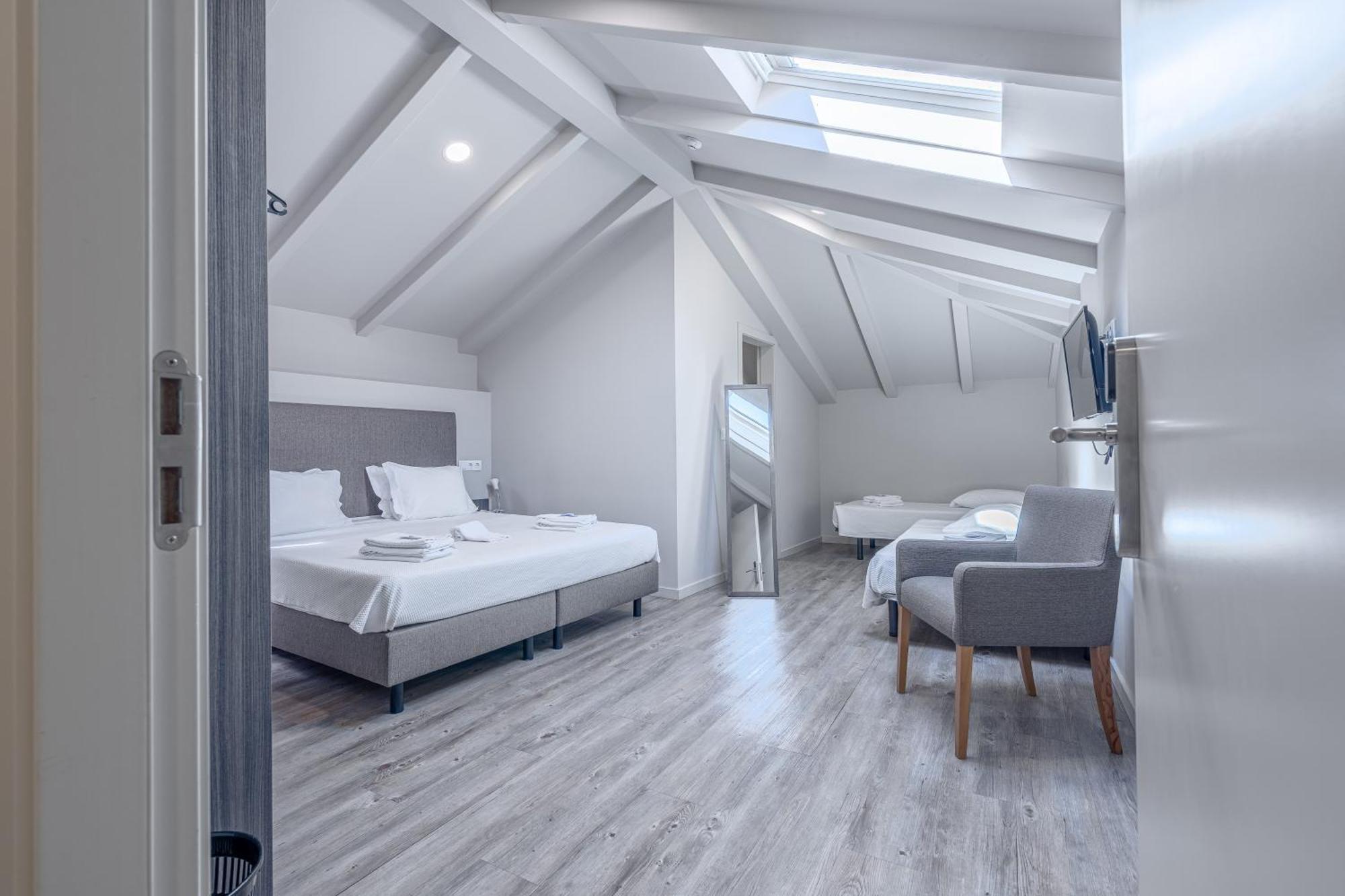 Comfort Triple Room