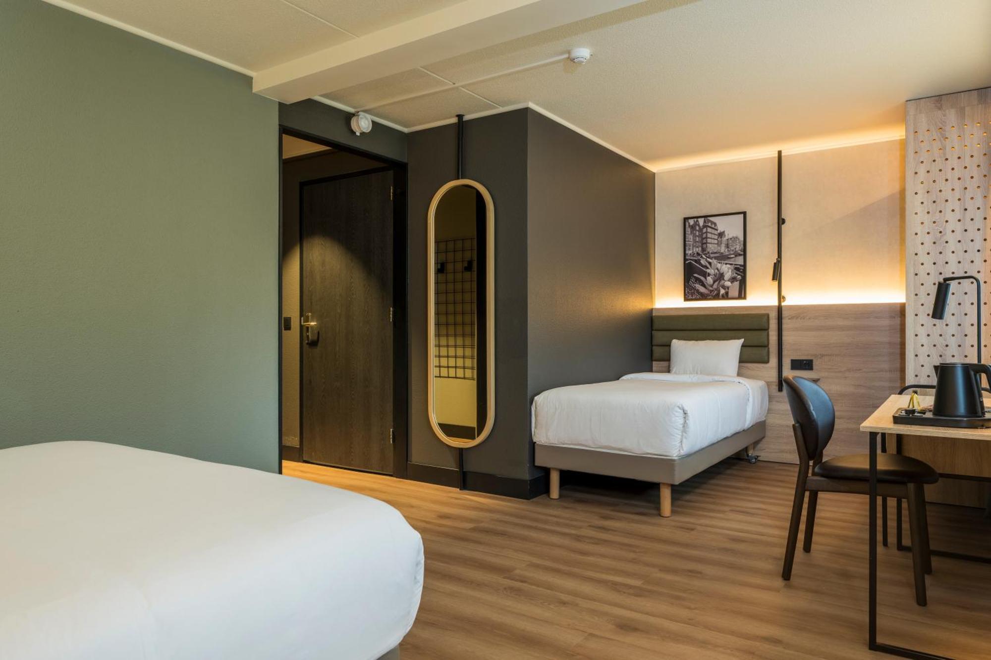 Standard Room 1 Queen Bed 1 Single Bed