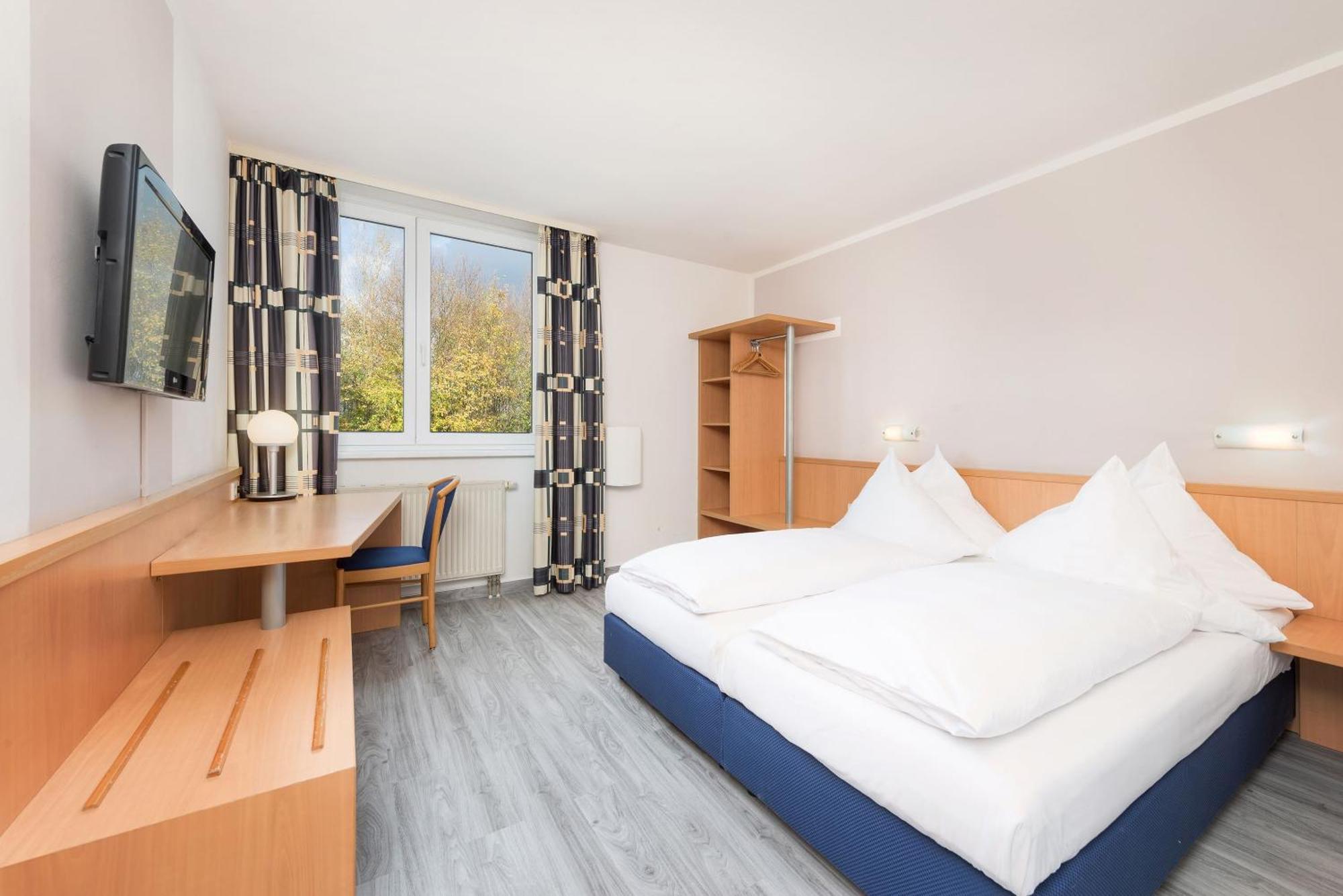 Standard Room,1771483528:JPEG