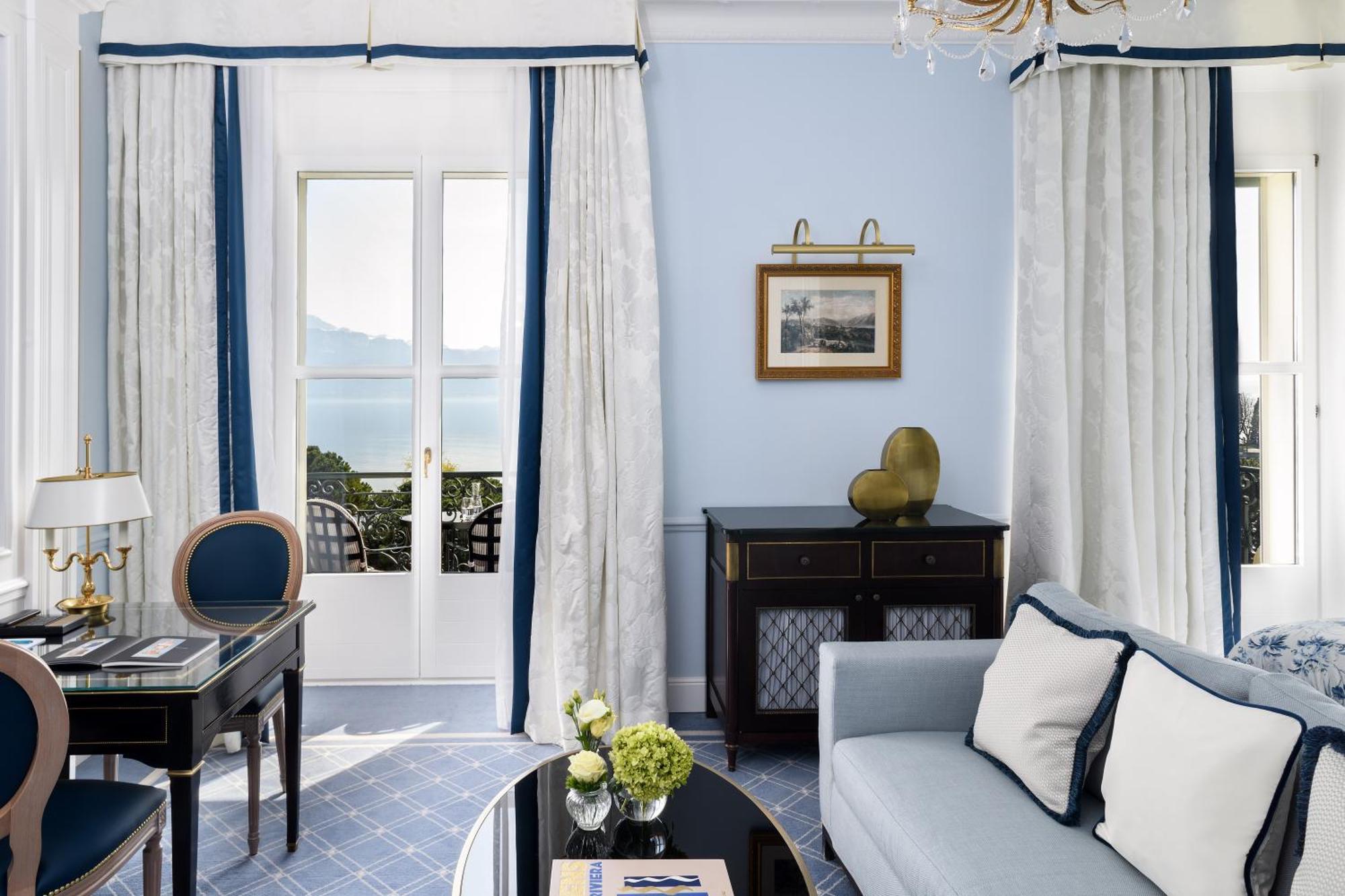 Deluxe Double Room Lake View