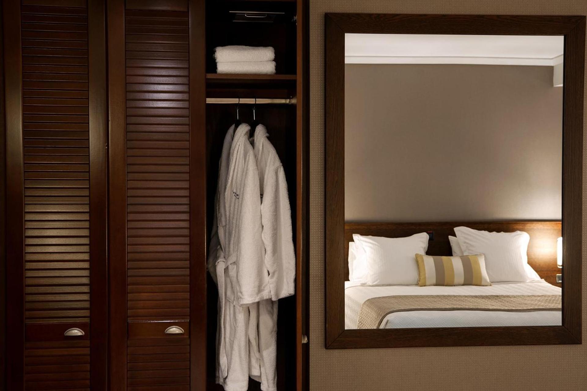 Junior Suite,1771491929:JPEG