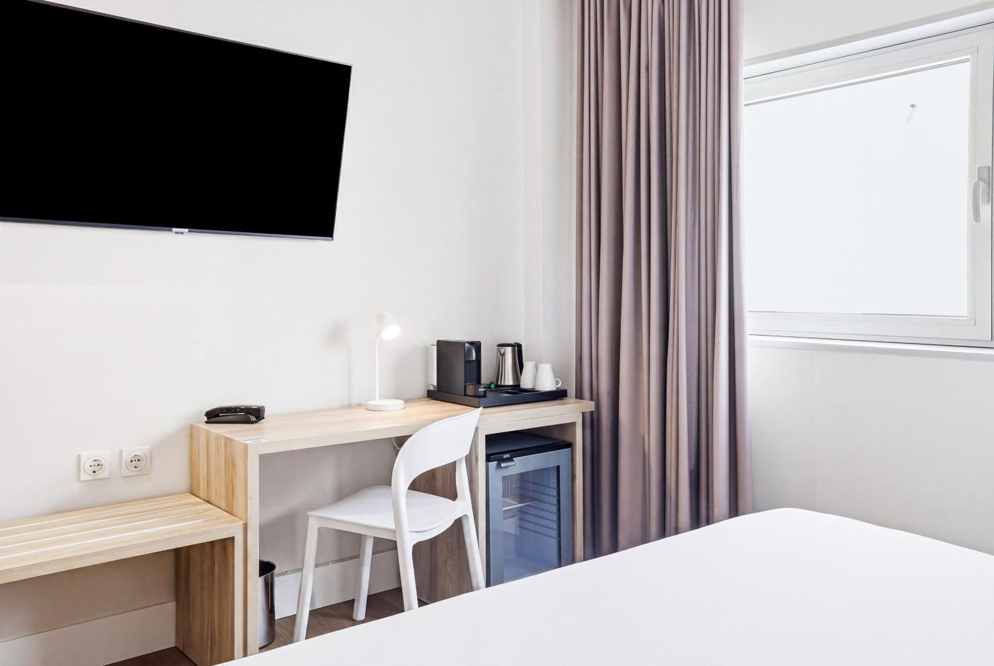 Double Room,1771492651:JPEG