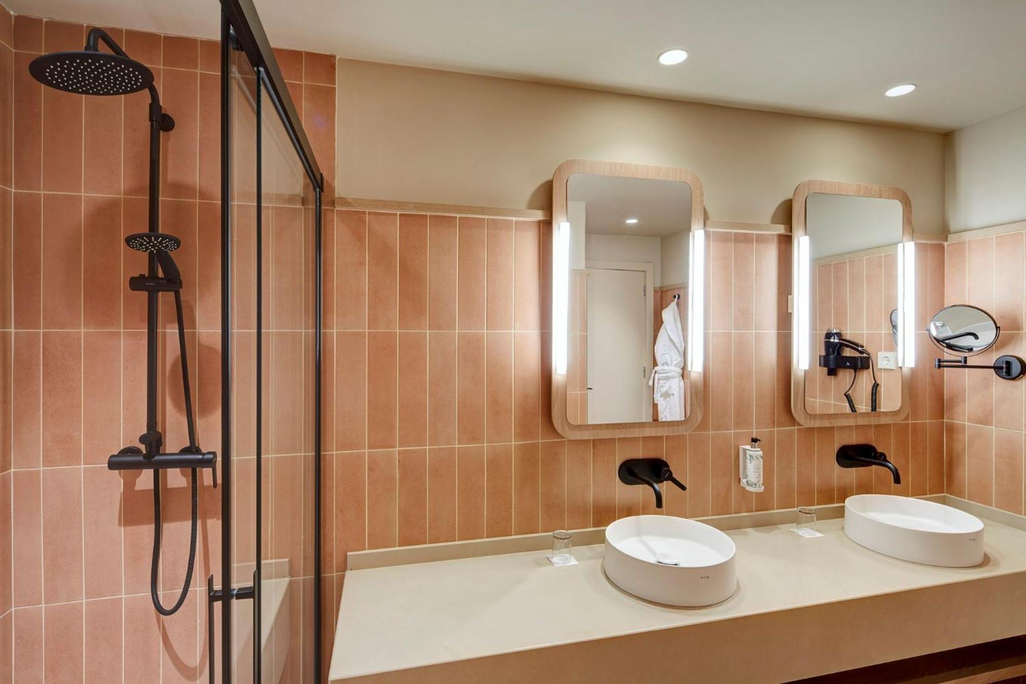 Junior Suite,1771494162:JPEG