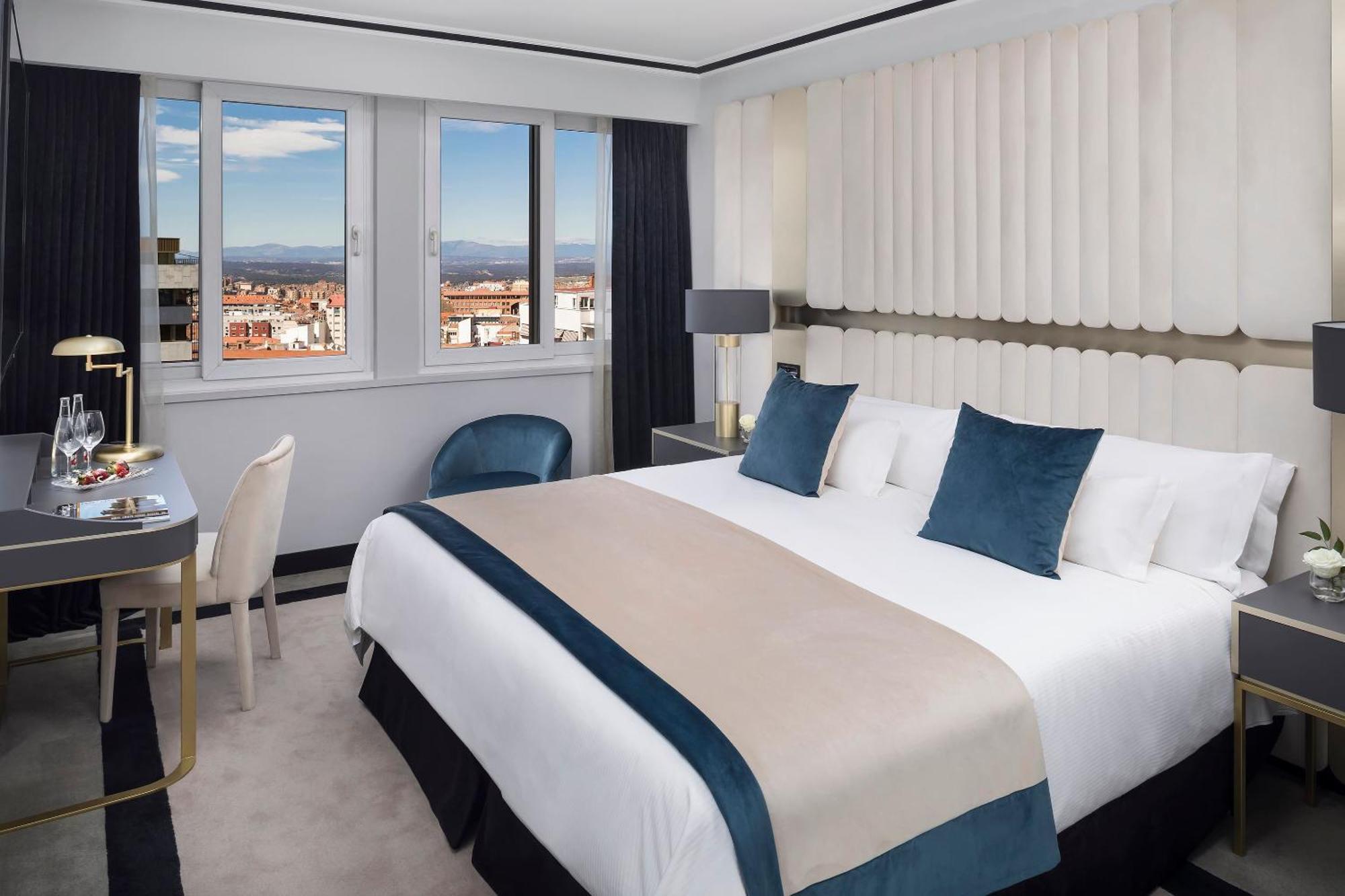 The Level Deluxe Room,1771495625:JPEG