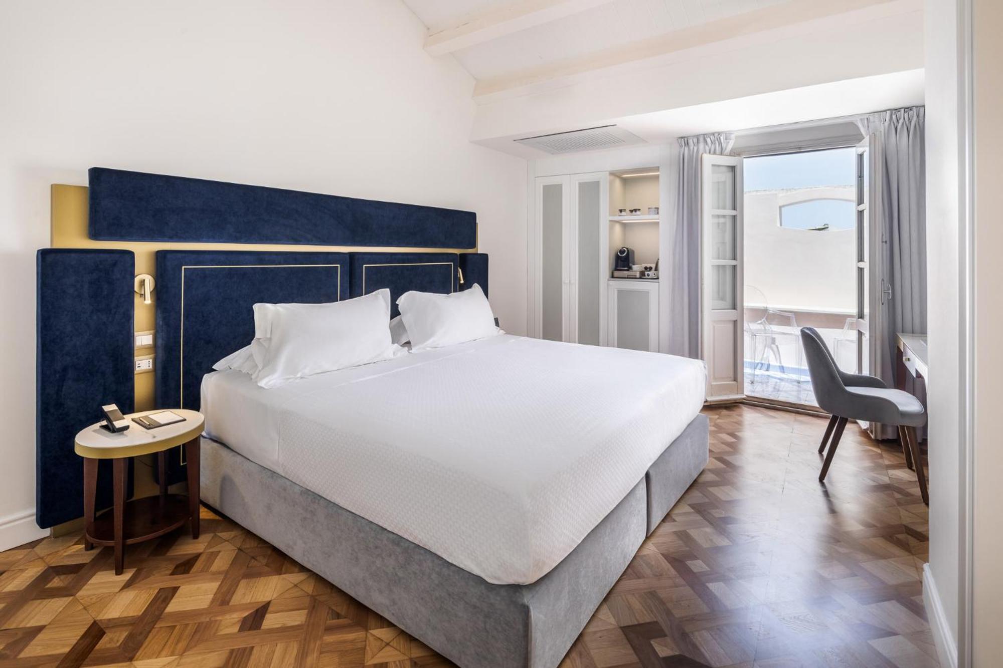 Superior Double Room,1771498852:JPEG