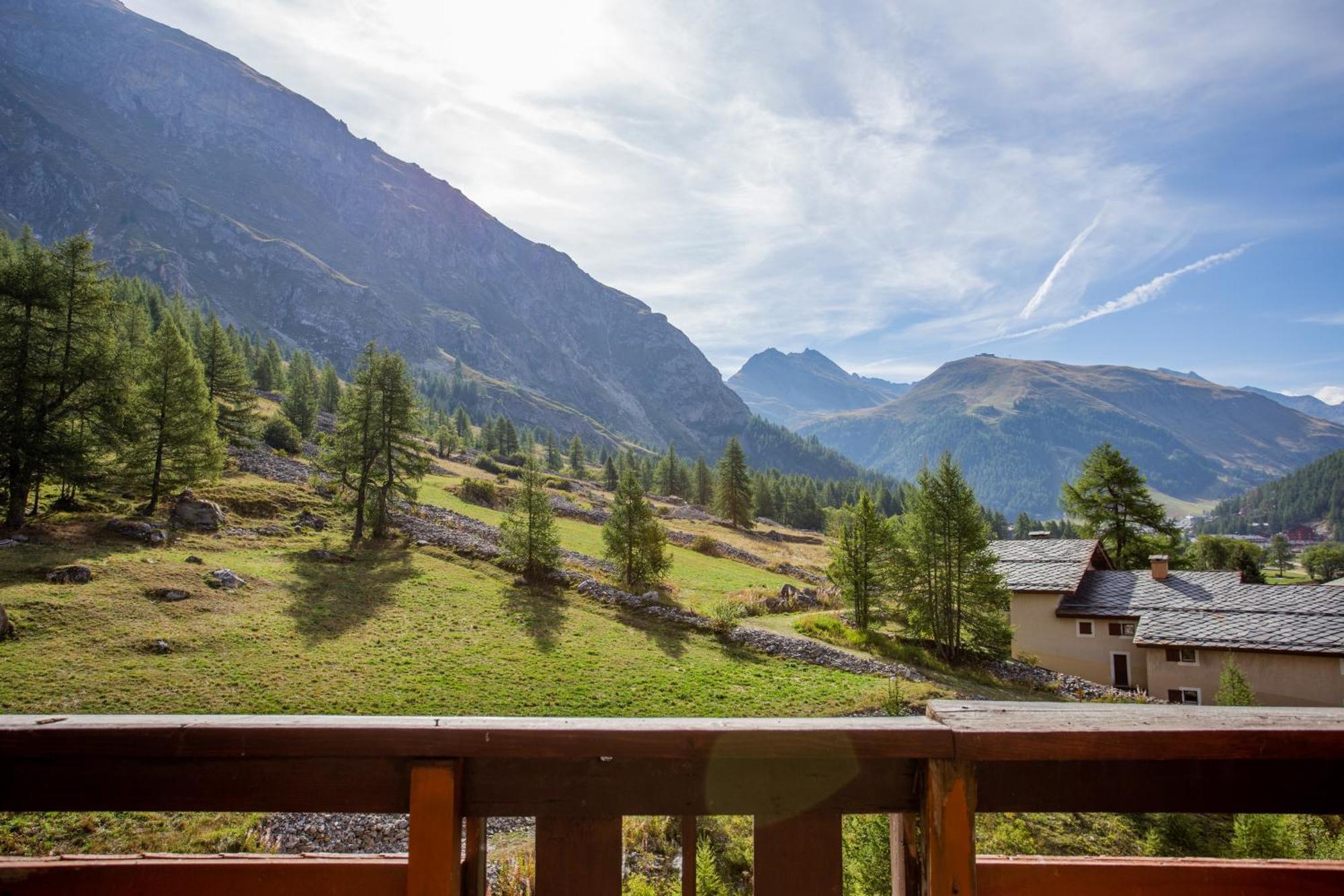 One-Bedroom Apartment Sleeping Alcove Open Mountain View,1771504230:JPEG