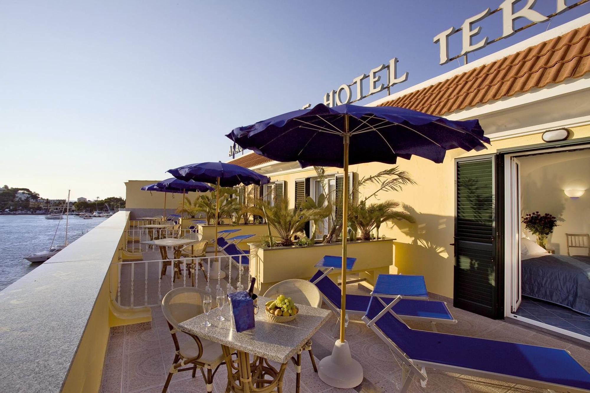 Privilege Double Room Terrace Harbour View