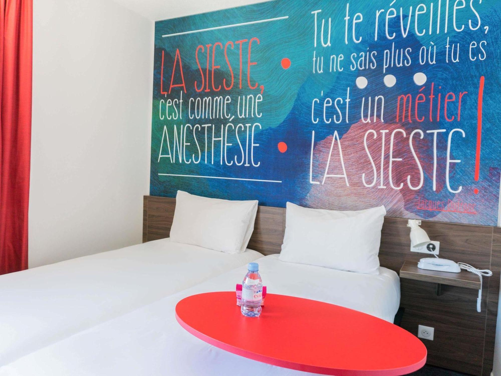 Standard Twin Room