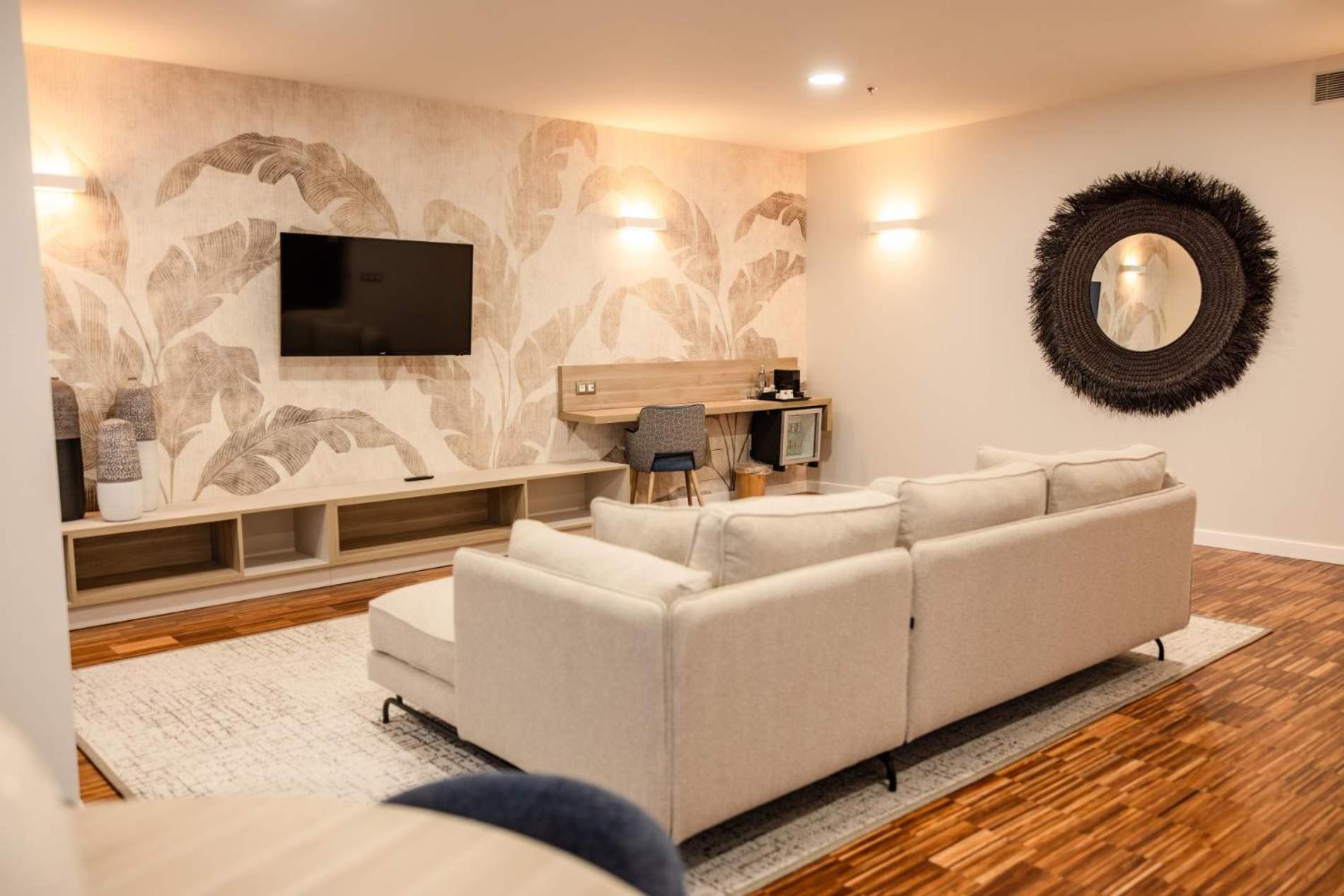 Superior Family Room
