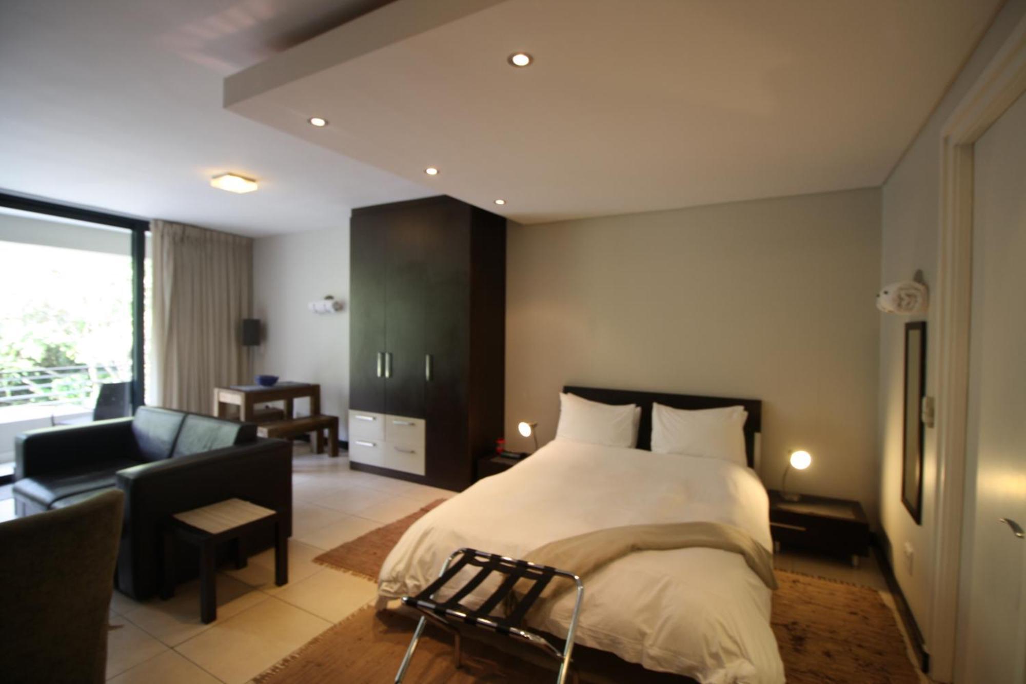 1-Bedroom Studio Apartment
