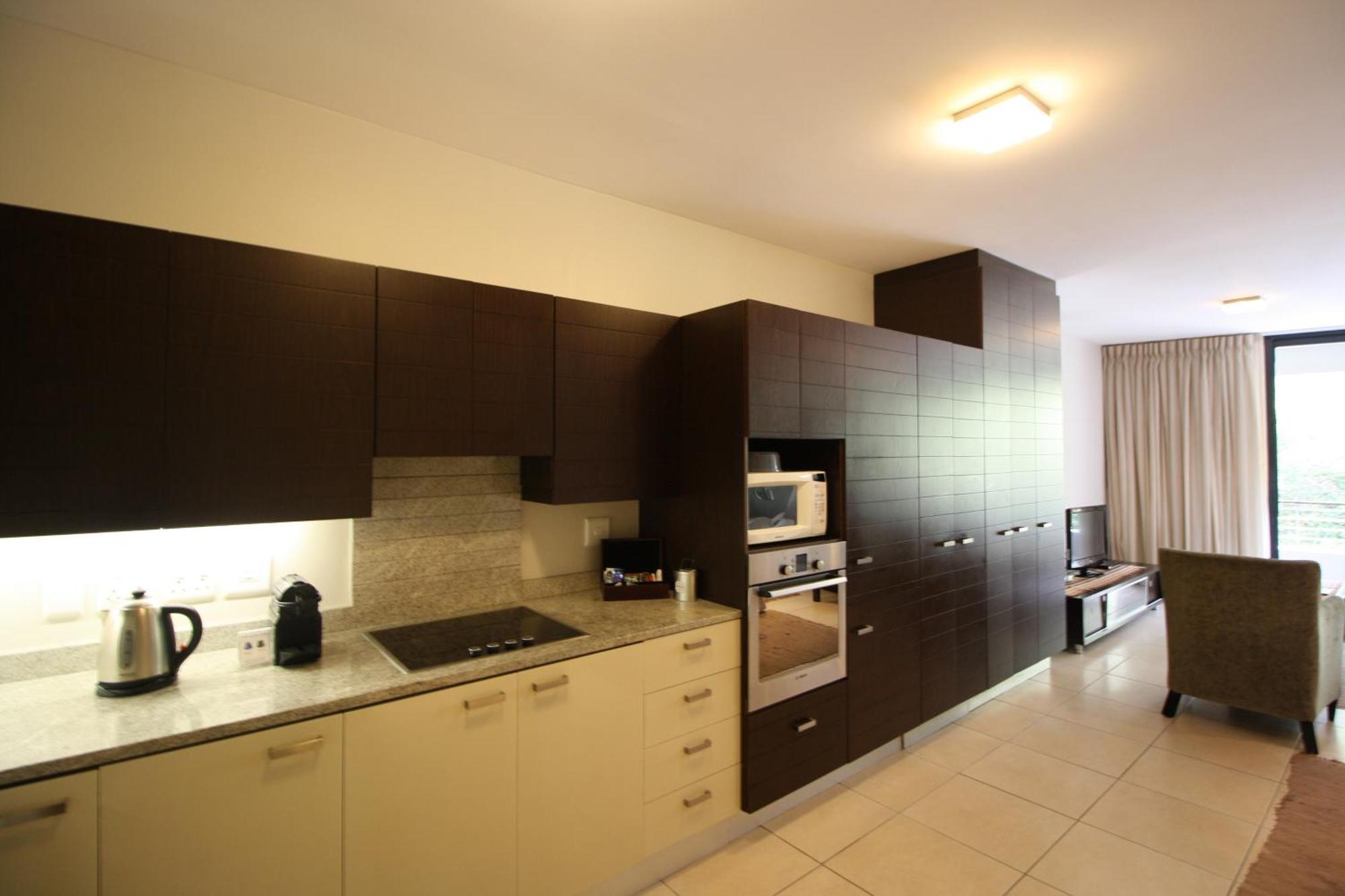 1-Bedroom Studio Apartment