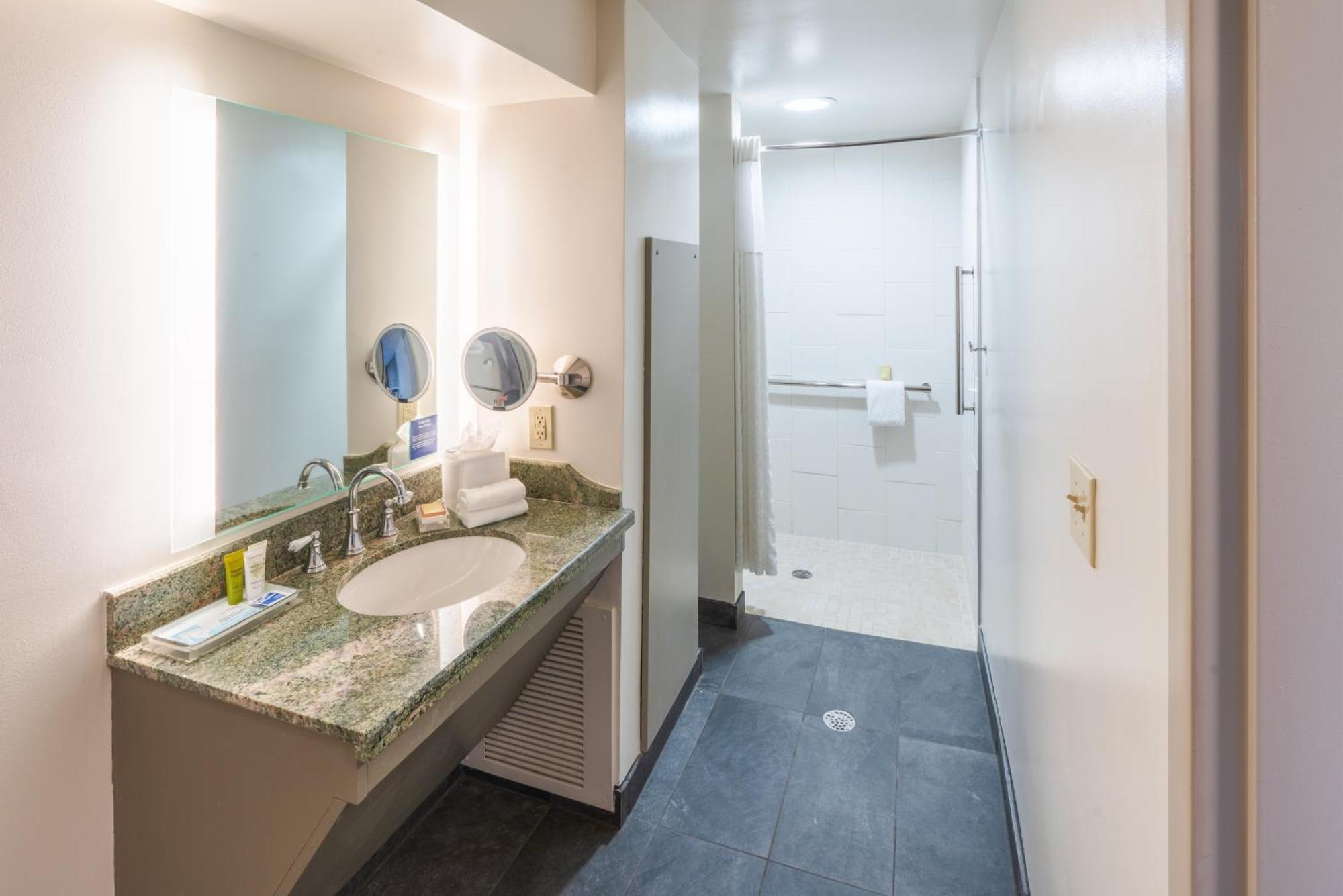 Deluxe Double Room Two Double Beds Roll Shower Disability Access