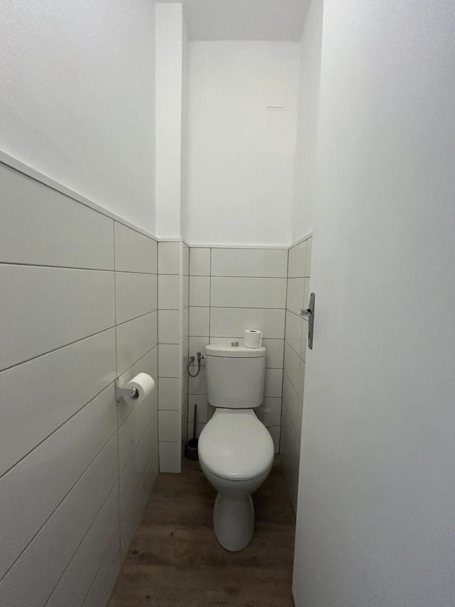 Double Room,1771538008:JPEG