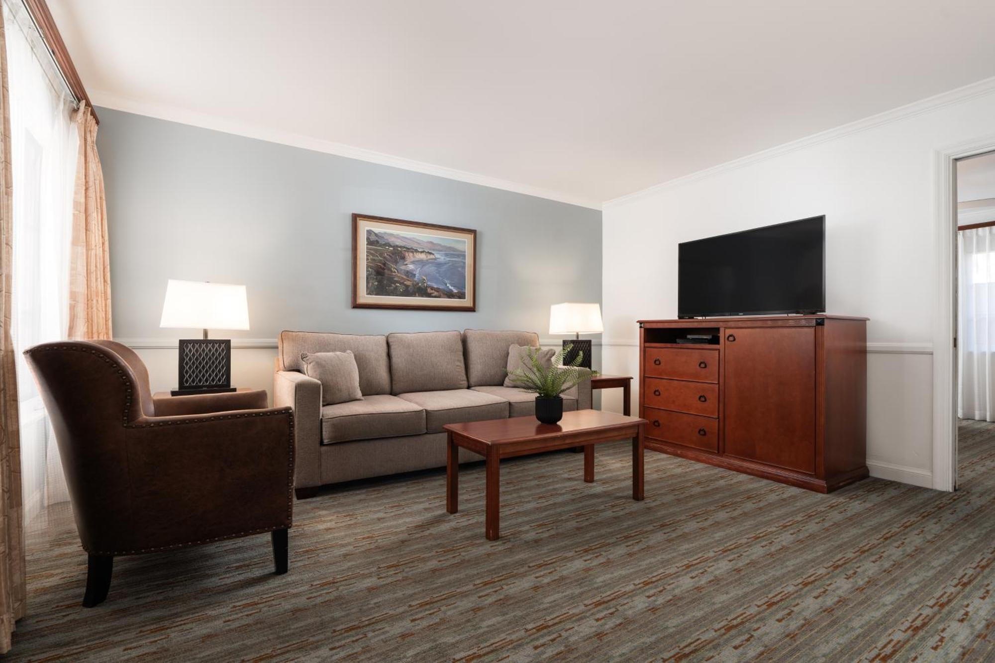 Dolphin Suite