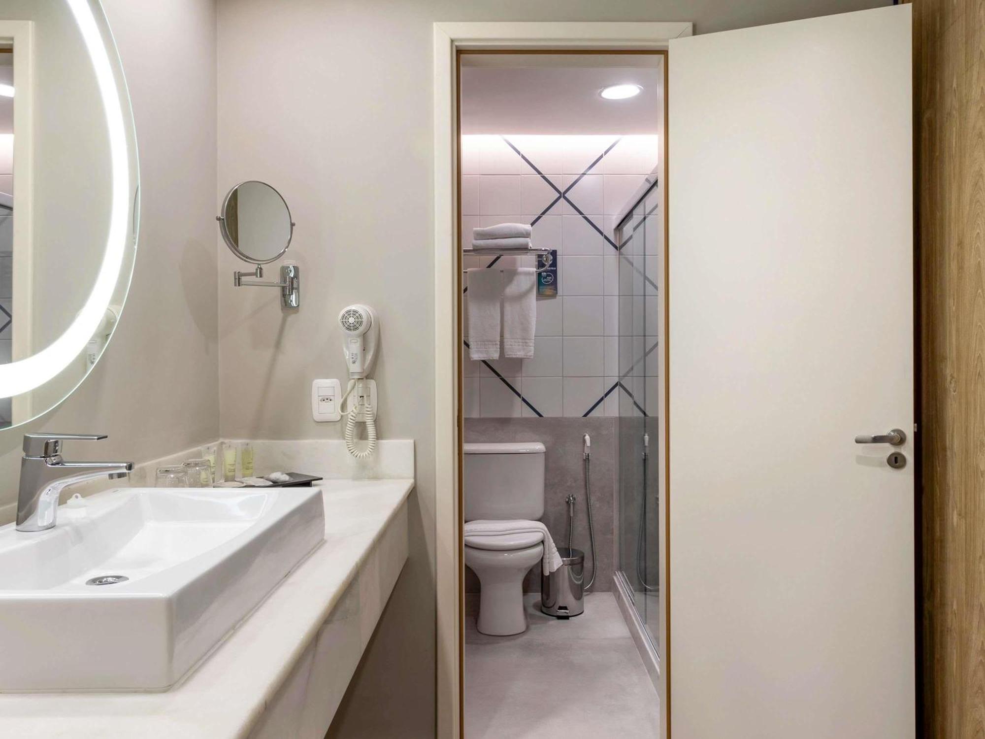 Luxury King Room