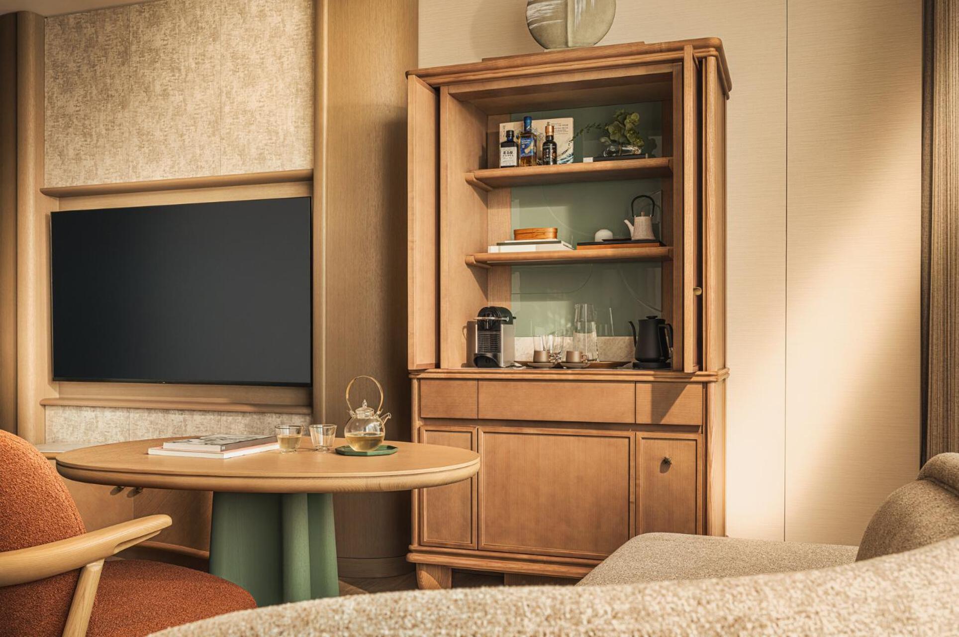 Marunouchi Room