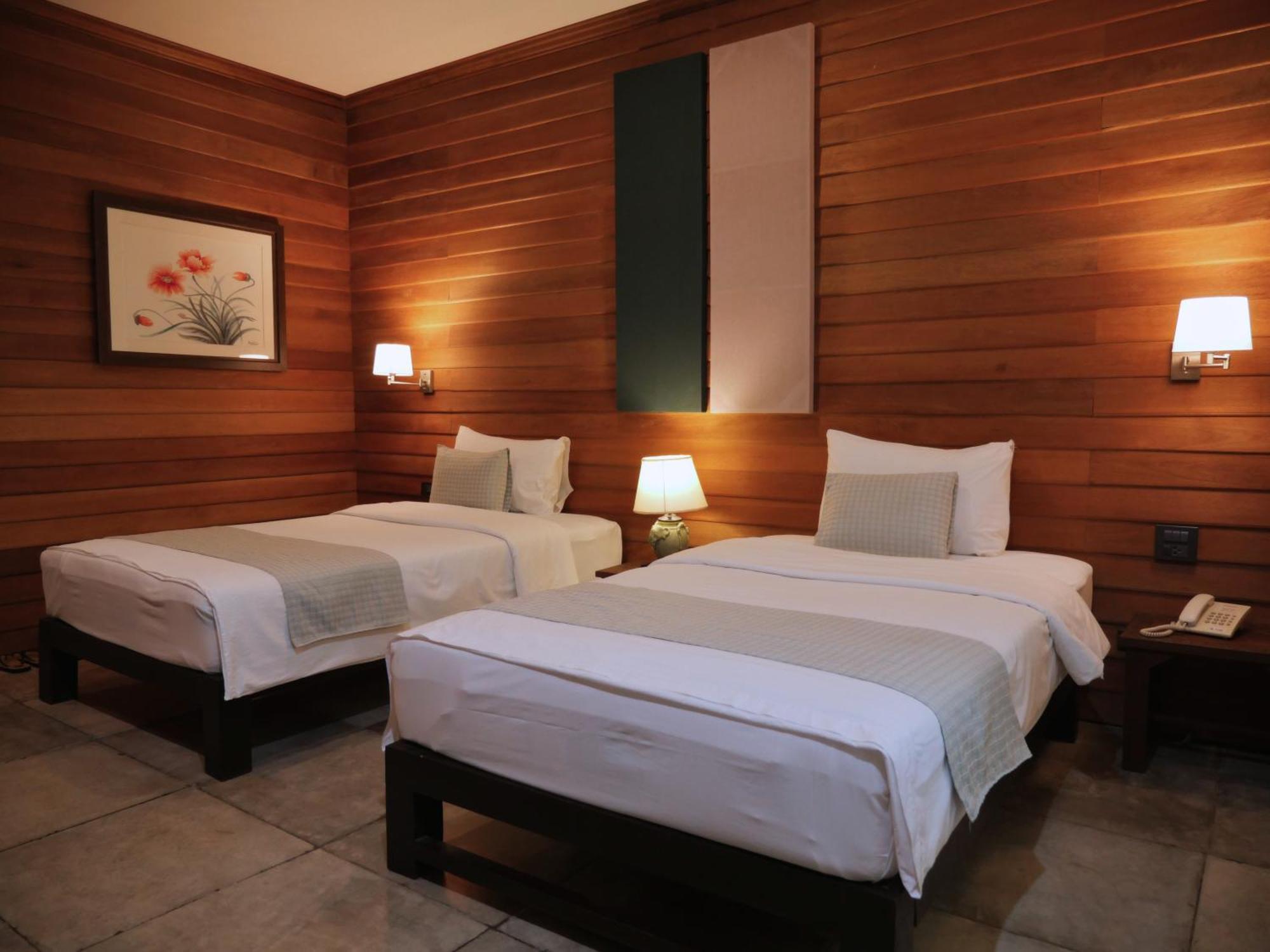 Deluxe Double or Twin Room