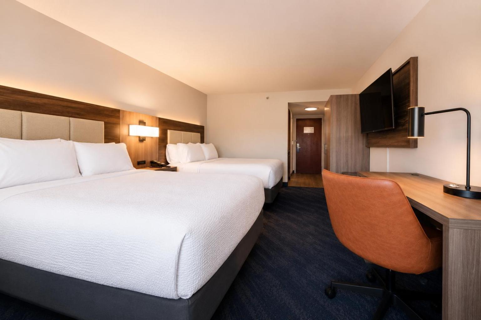 Standard Queen Room Two Queen Beds