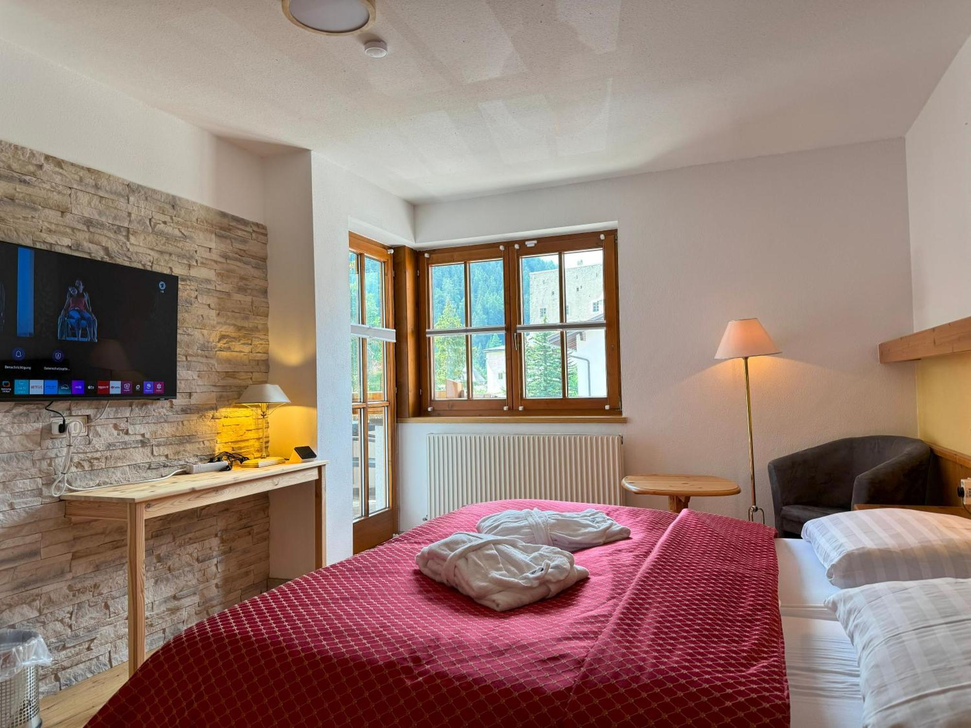 Deluxe Double Room Balcony,1771552499:JPEG