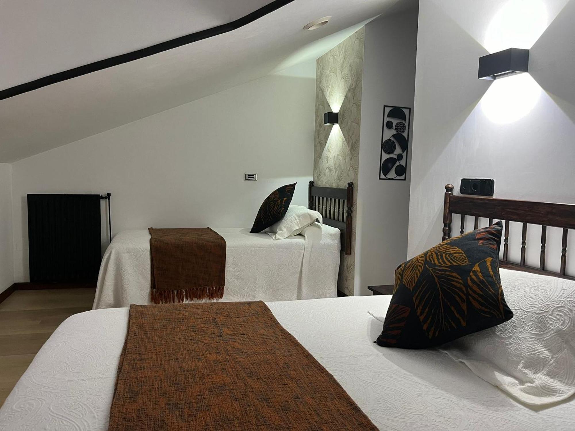 Budget Twin Room,1771566386:JPEG