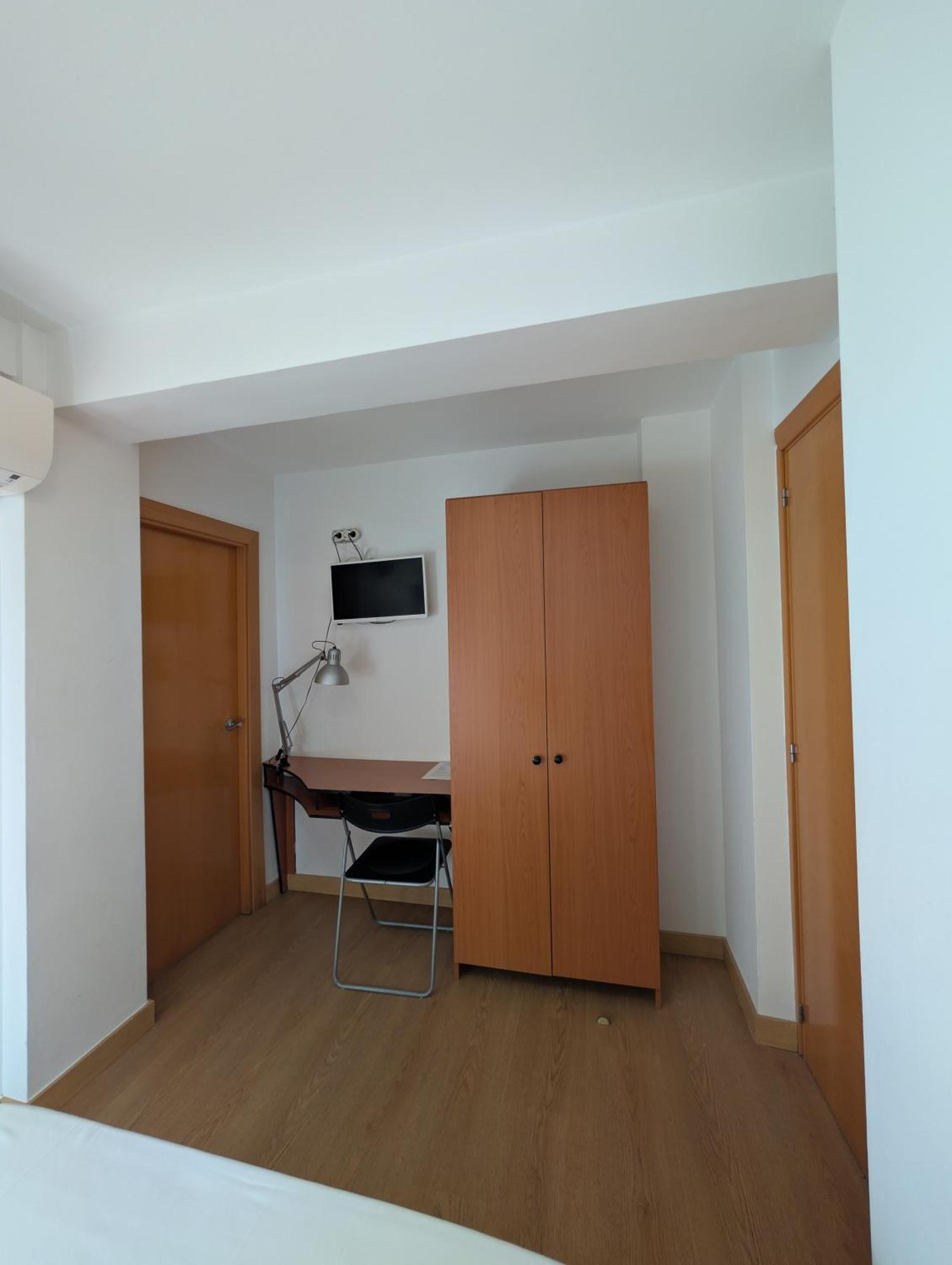 Single Room,1771567319:JPEG