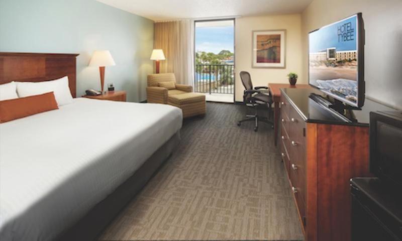 Accessible Inland View One King Bed